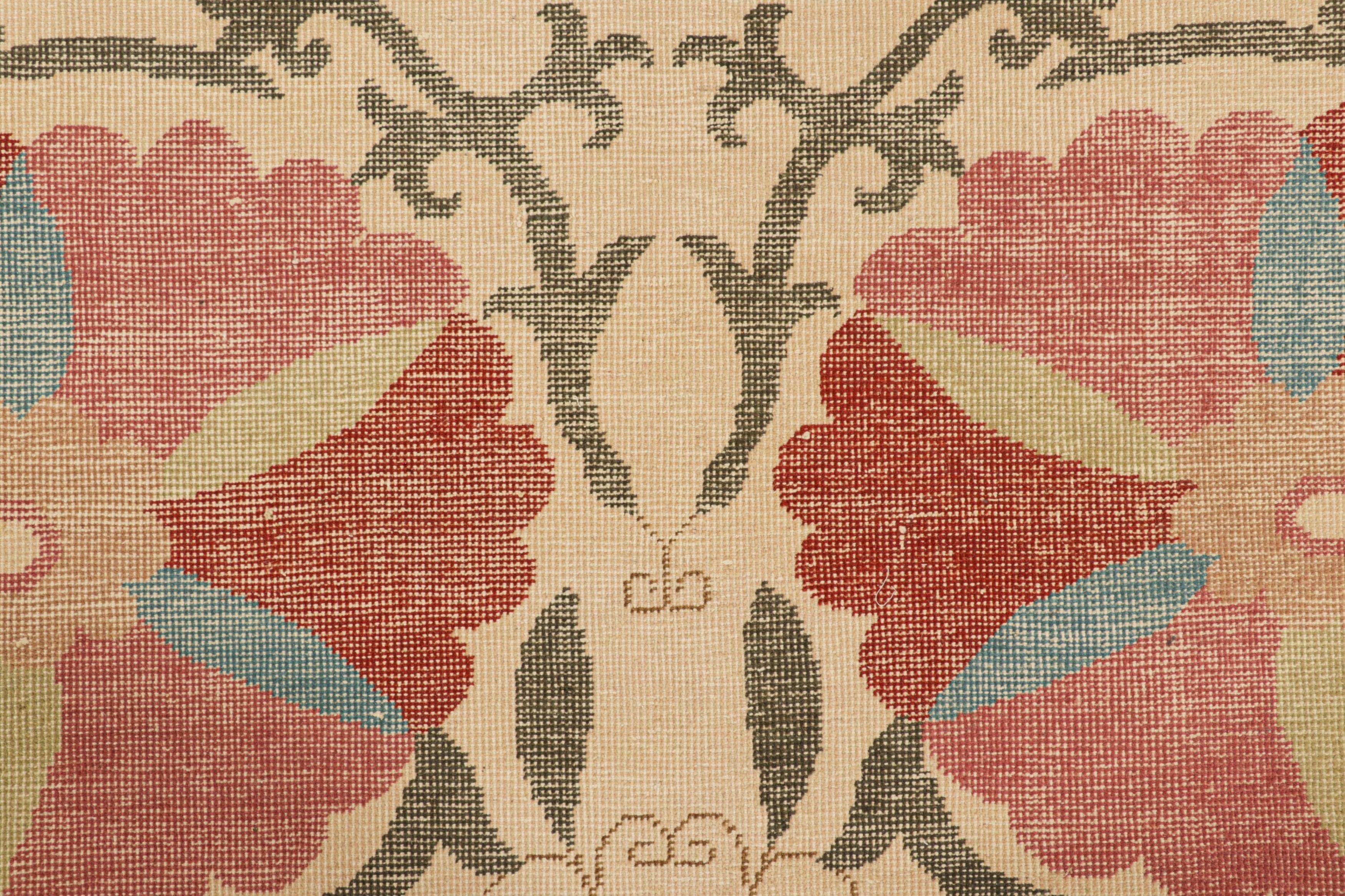 Rug & Kilim's Suzani Style Teppich in Beige mit floralen Medaillons (Indisch) im Angebot
