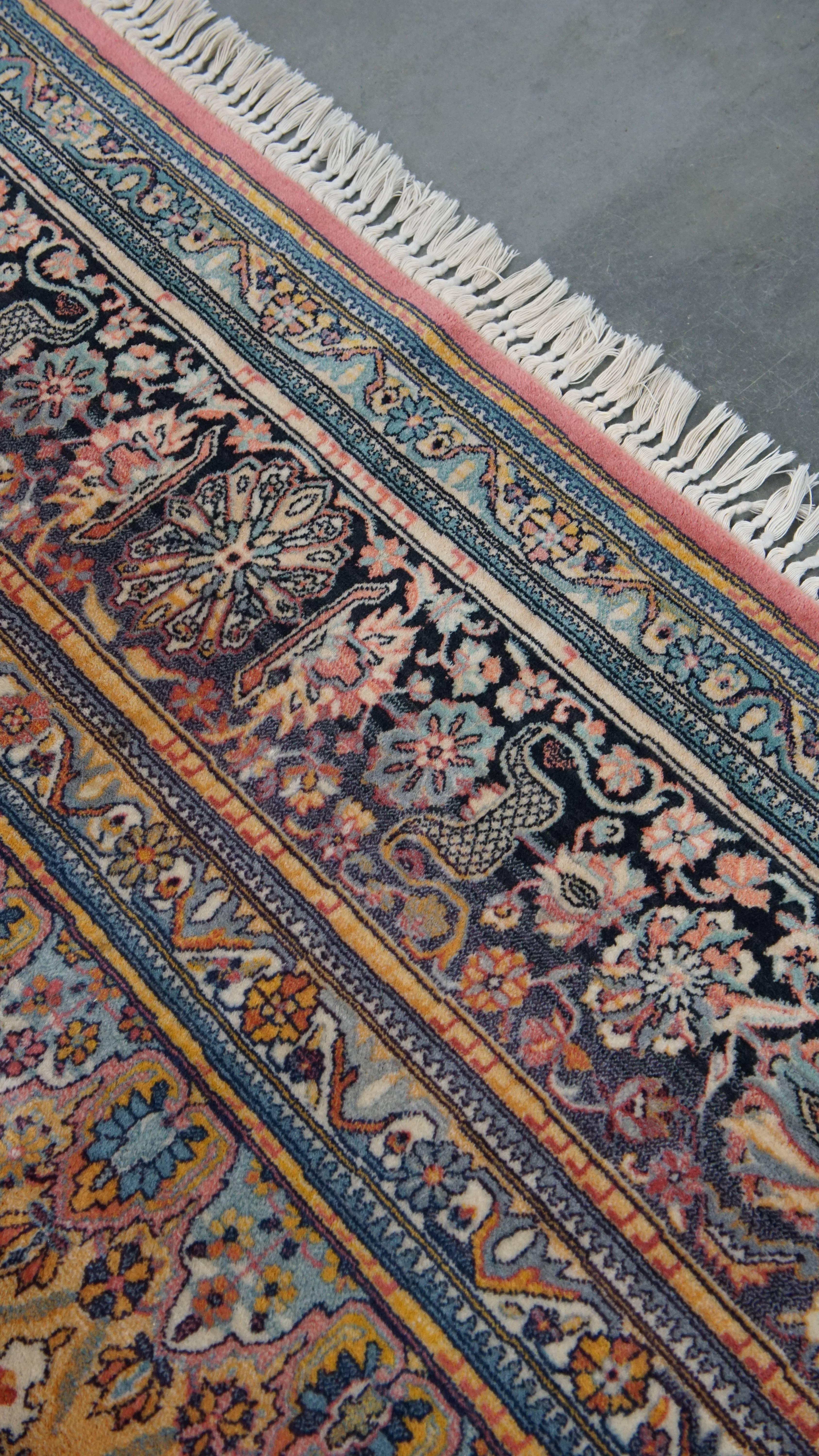 Teppich mit schönen Farben - 281x196 cm (Baumwolle) im Angebot