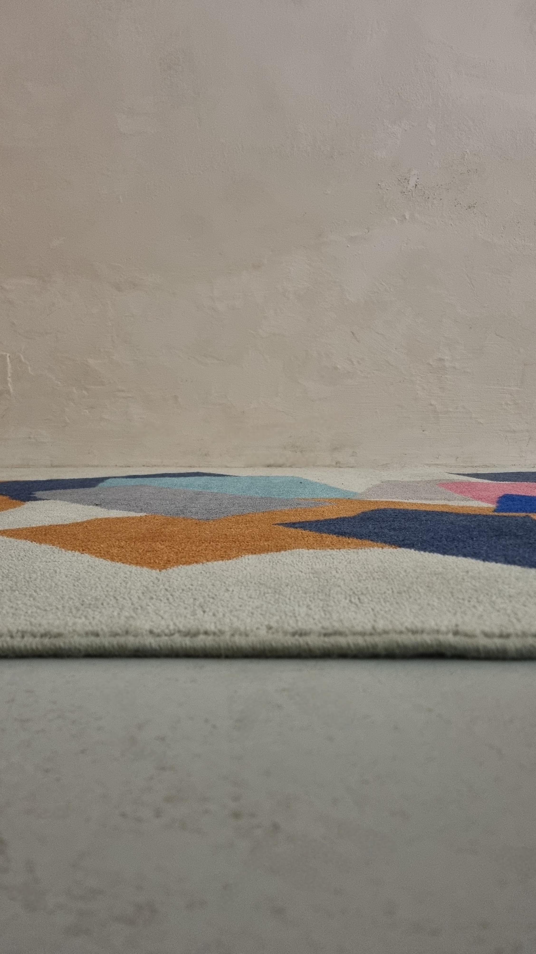 Rug designed by Sofia Rostad for Louis De Poortere , 1970s. In condizioni ottime in vendita a Arezzo, Italy