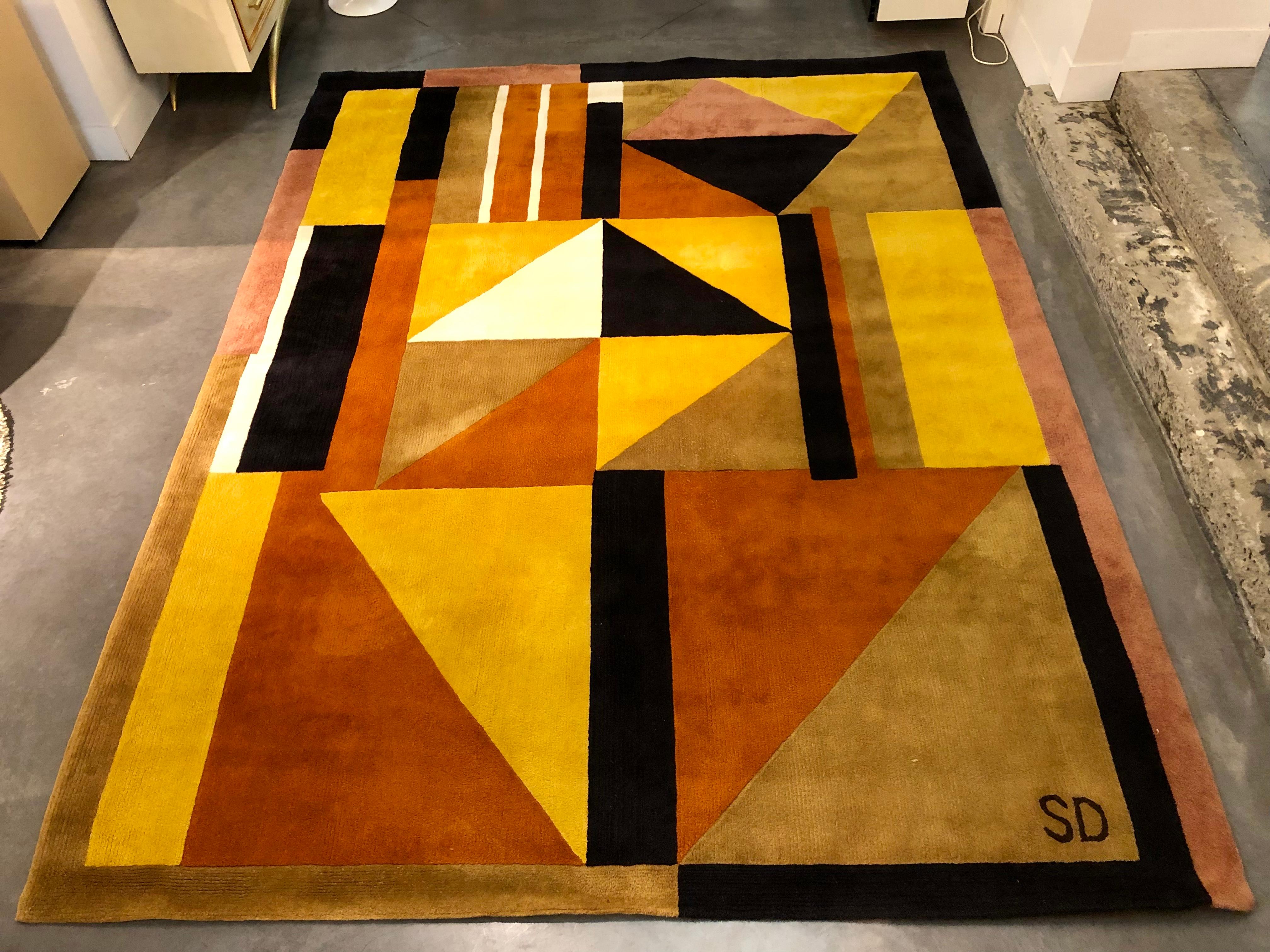 Exclusive rug designed by Sonia Delaunay and edited by Artcurial in the ‘80 in a limited edition of 10 
Pieces.
High standard quality of fabrication with a hand tufting in France.
Very decorative and very modern design.
This is the big size of