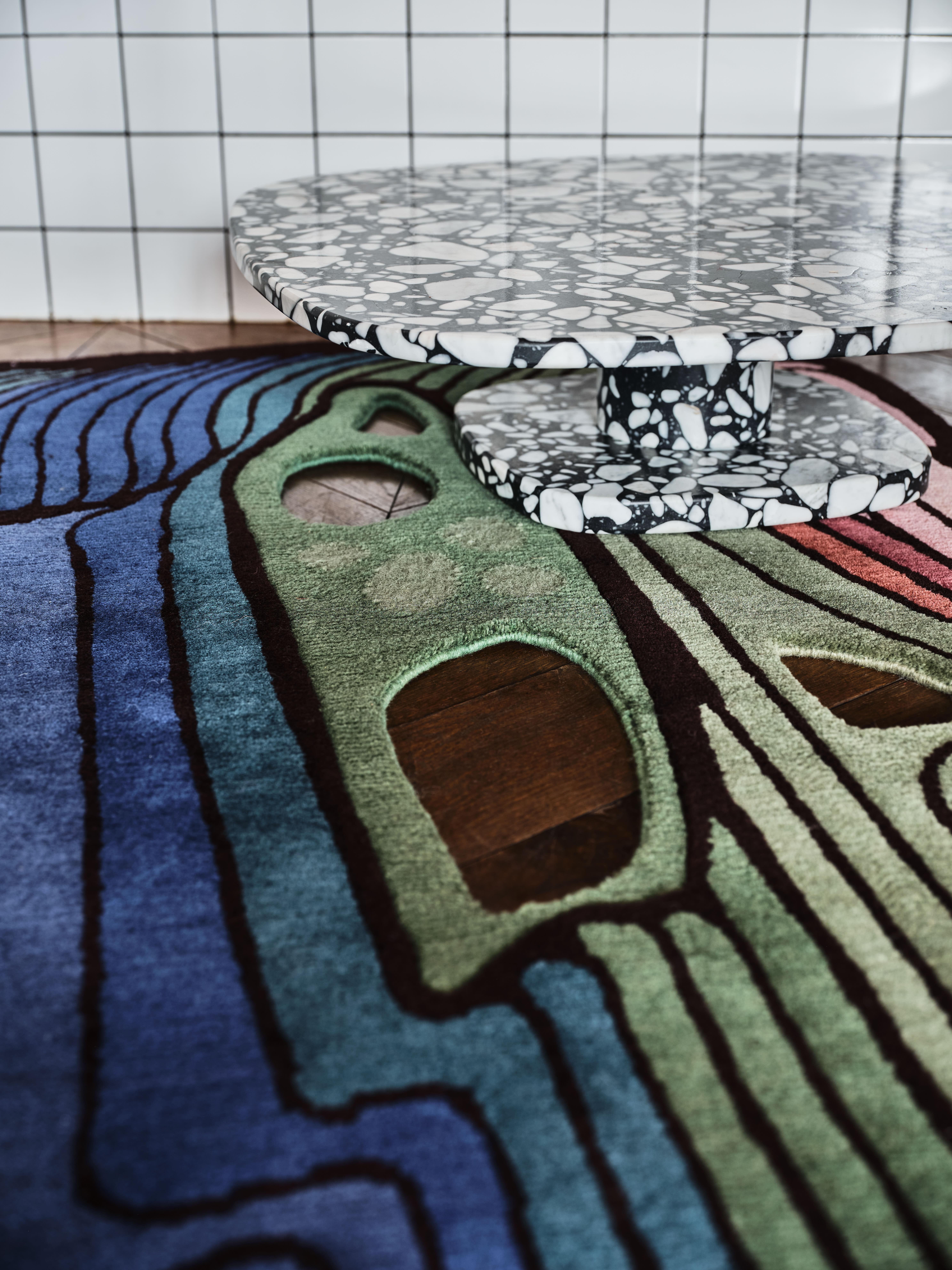 Modern colofrul unusual small rug Multicolored Irregular shape - Gamma Nord For Sale 3