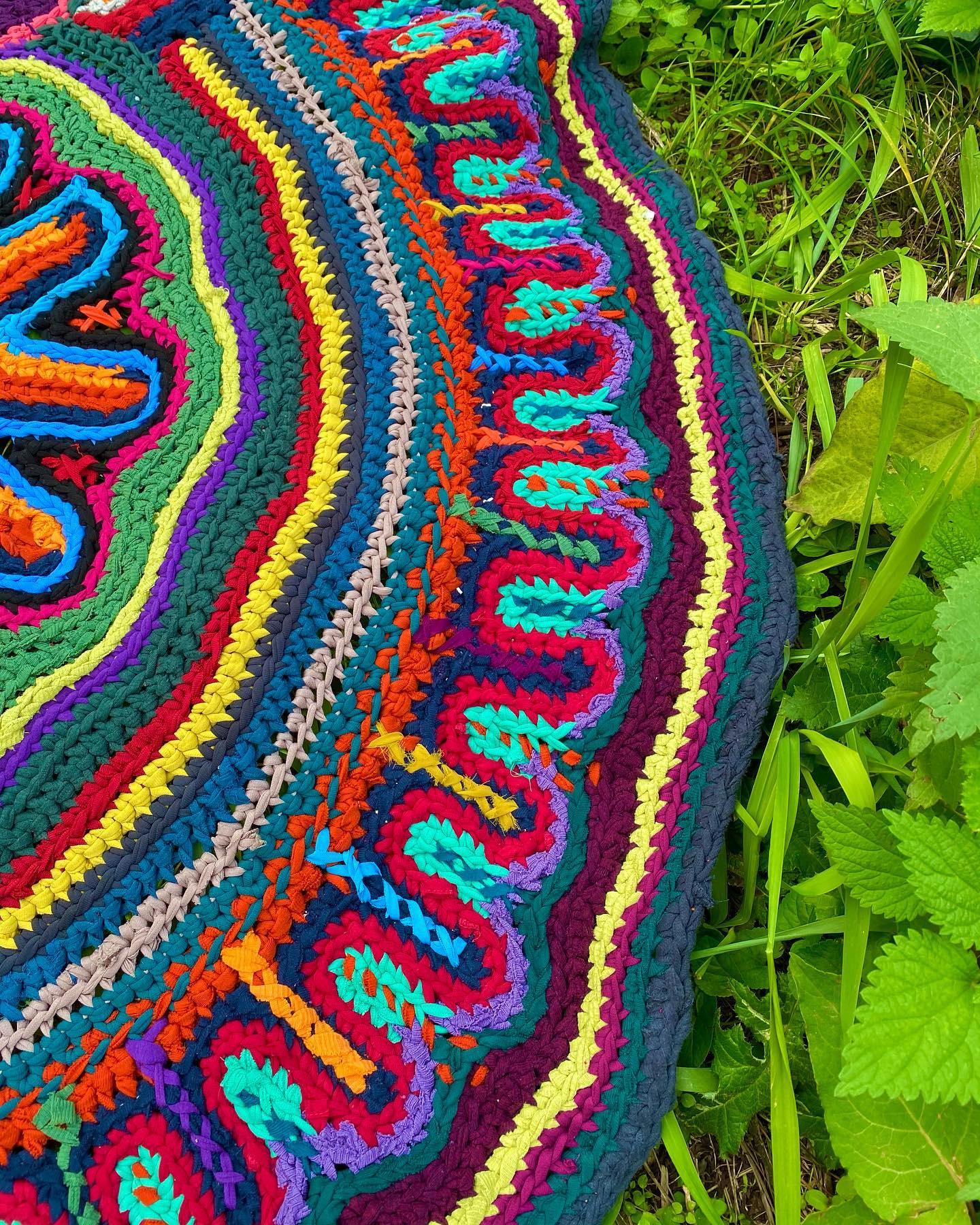 XXI secolo e contemporaneo Tappeto fatto a mano Psychedelic Starry Eye Abstract Boho Art Carpet 220×190 cm in vendita
