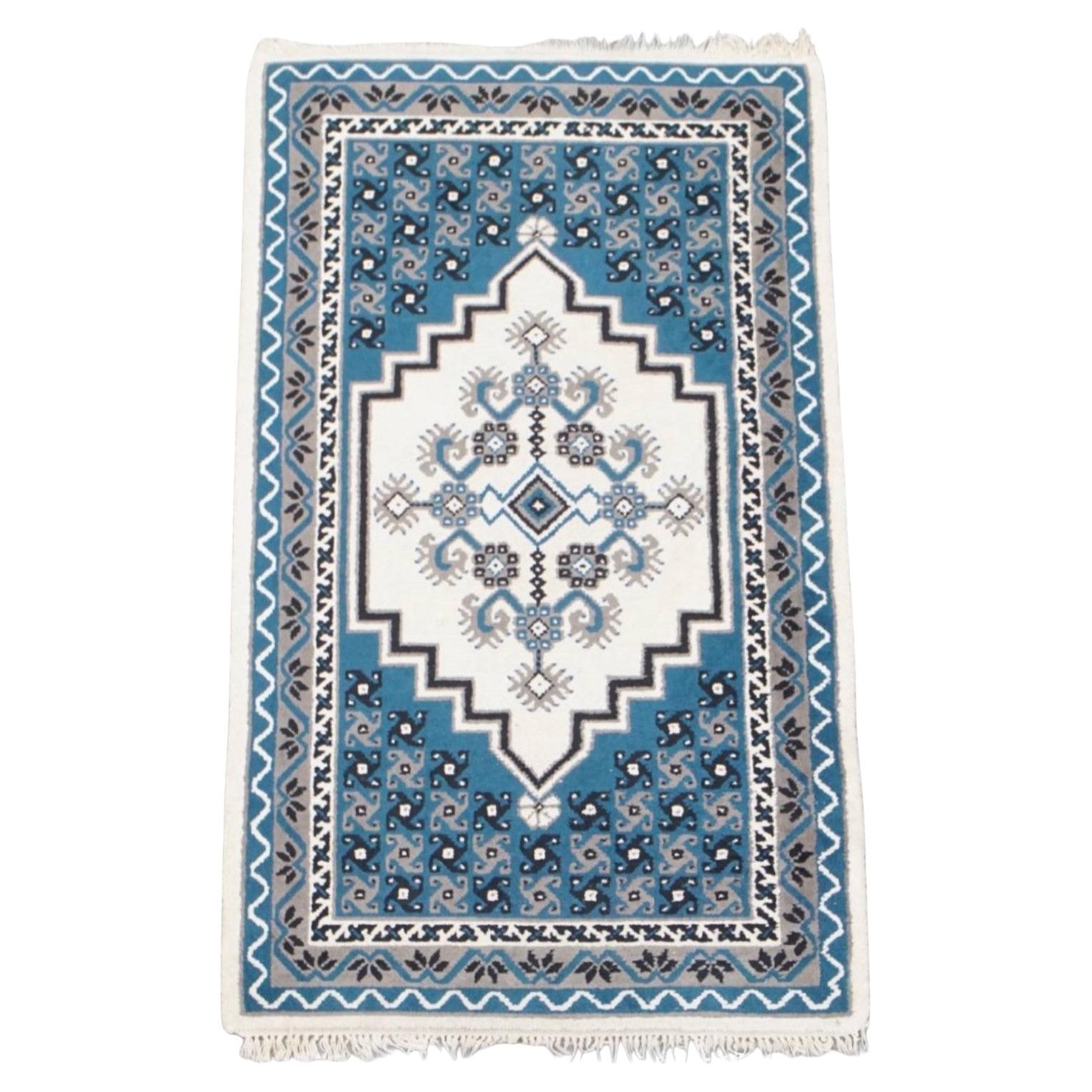 Tappeto in  Toni blu e bianchi 181x90 cm in vendita