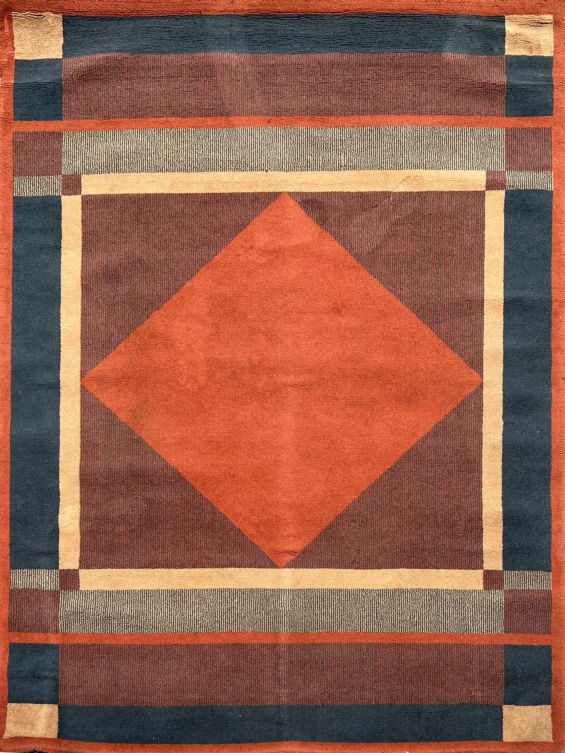 Wool mechanical rug with geometric decoration in shades of orange and brown, typical colors of the 1970s. France circa 1970. In very good condition.

Lenght: 240 cm - 94.5 inches - 7.9 feet
Width: 170 cm - 67 inches - 5.6 feet


   

