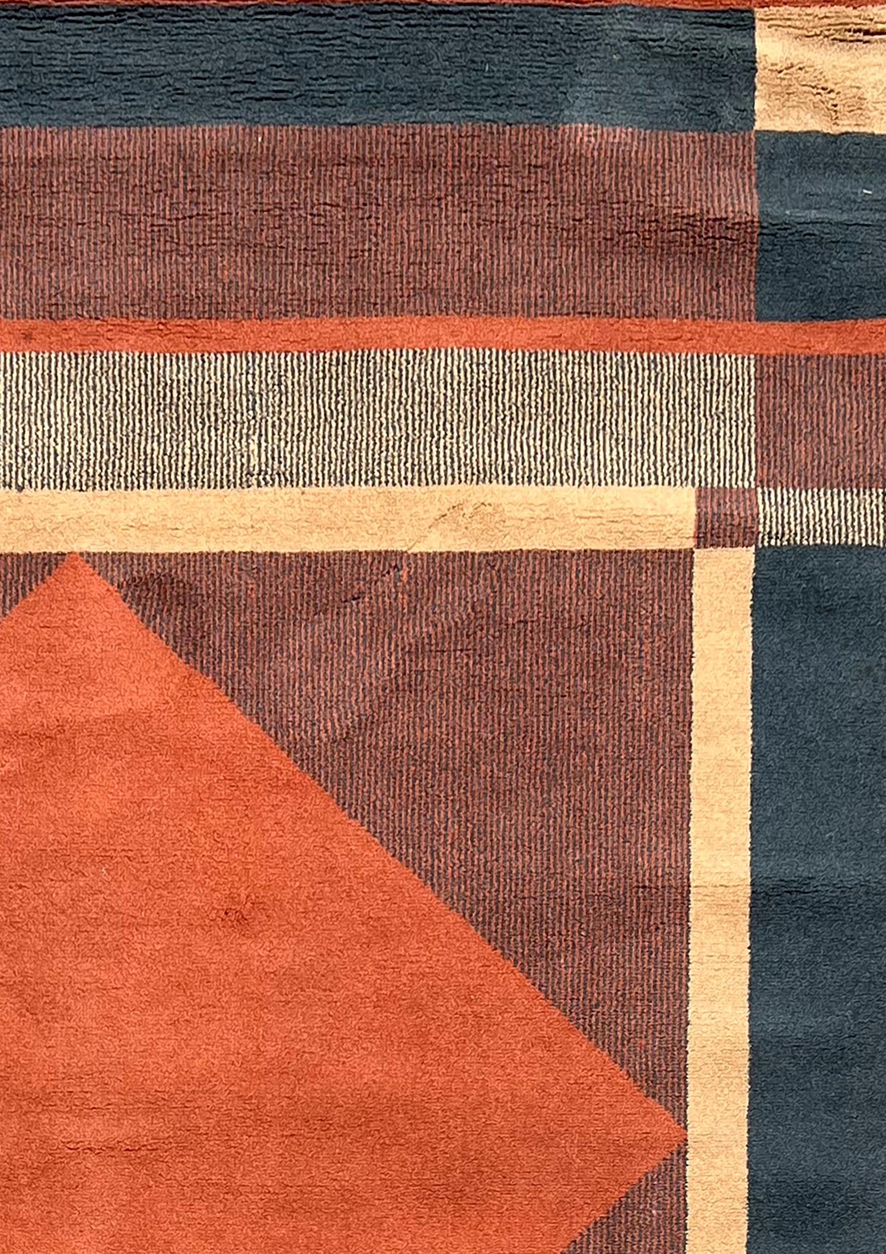 French Rug in wool with geometric design, France, circa 1970 For Sale
