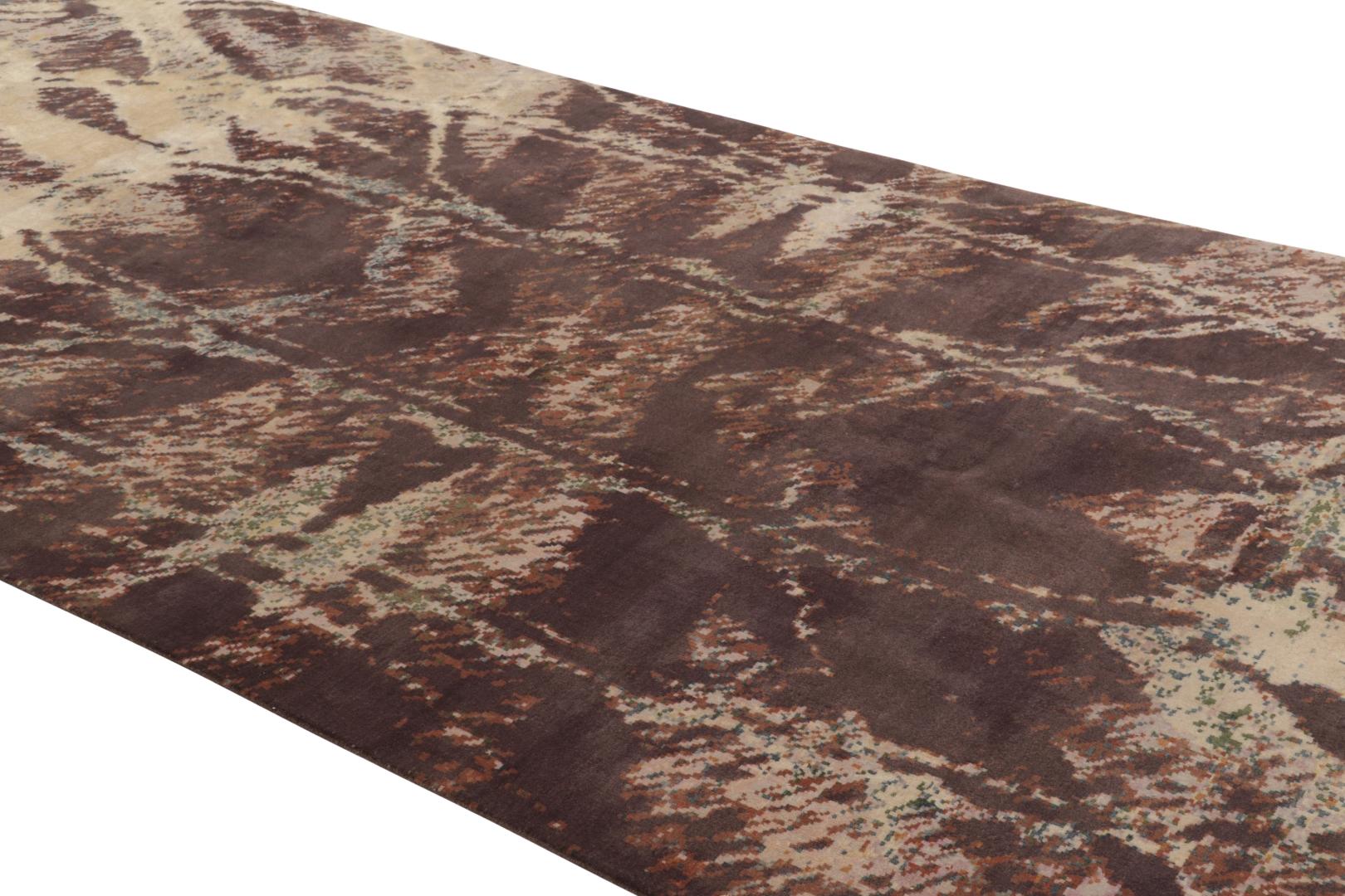  Realizzato con lana e seta annodate a mano, questo tappeto runner da galleria contemporaneo 6x14 è una nuova e audace aggiunta alla Rug & Kilim's Art Deco Collection. 

Sul design: 

Gli ammiratori del design contemporaneo apprezzeranno