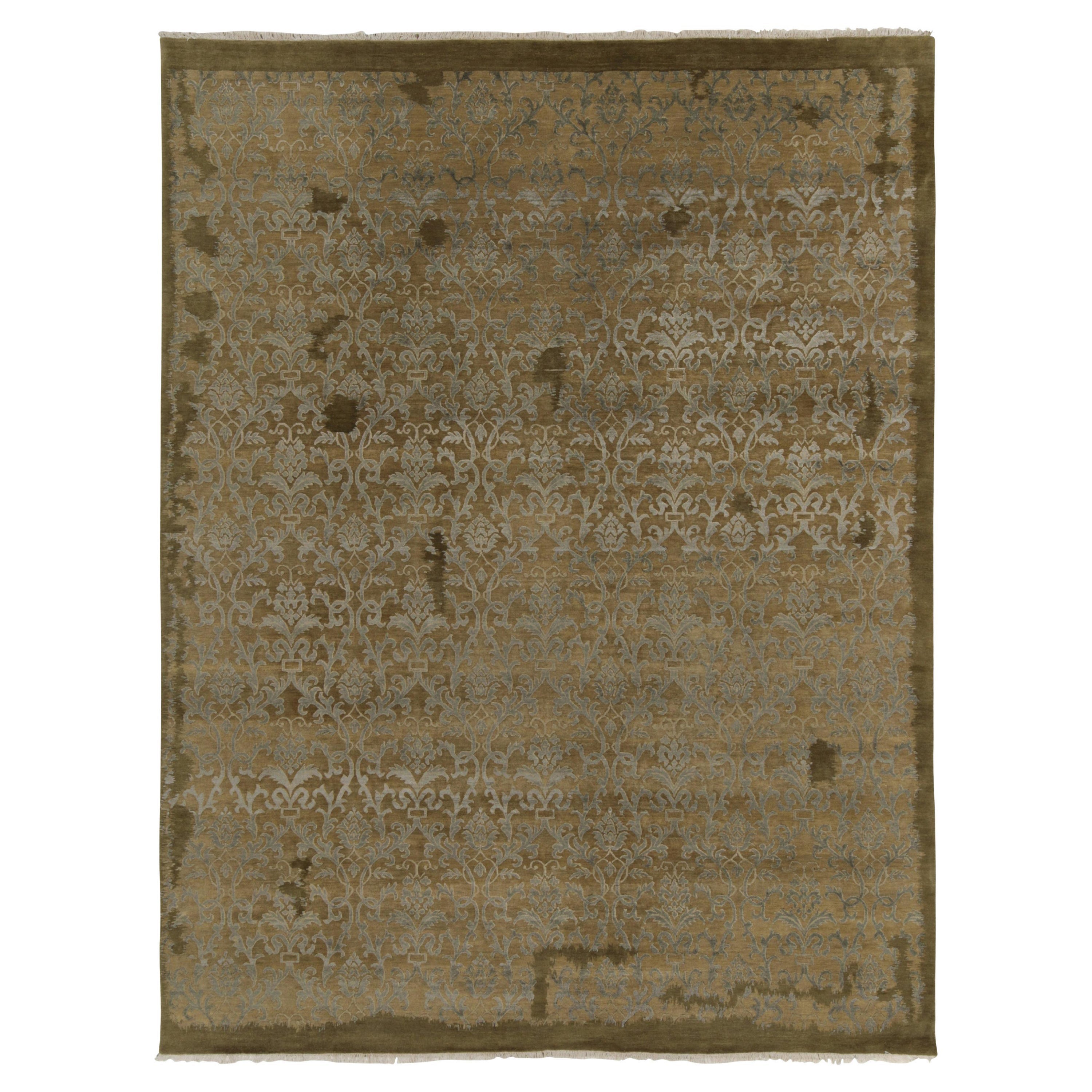 Rug & Kilim Tappeto contemporaneo in stile europeo in beige-marrone, motivo floreale blu