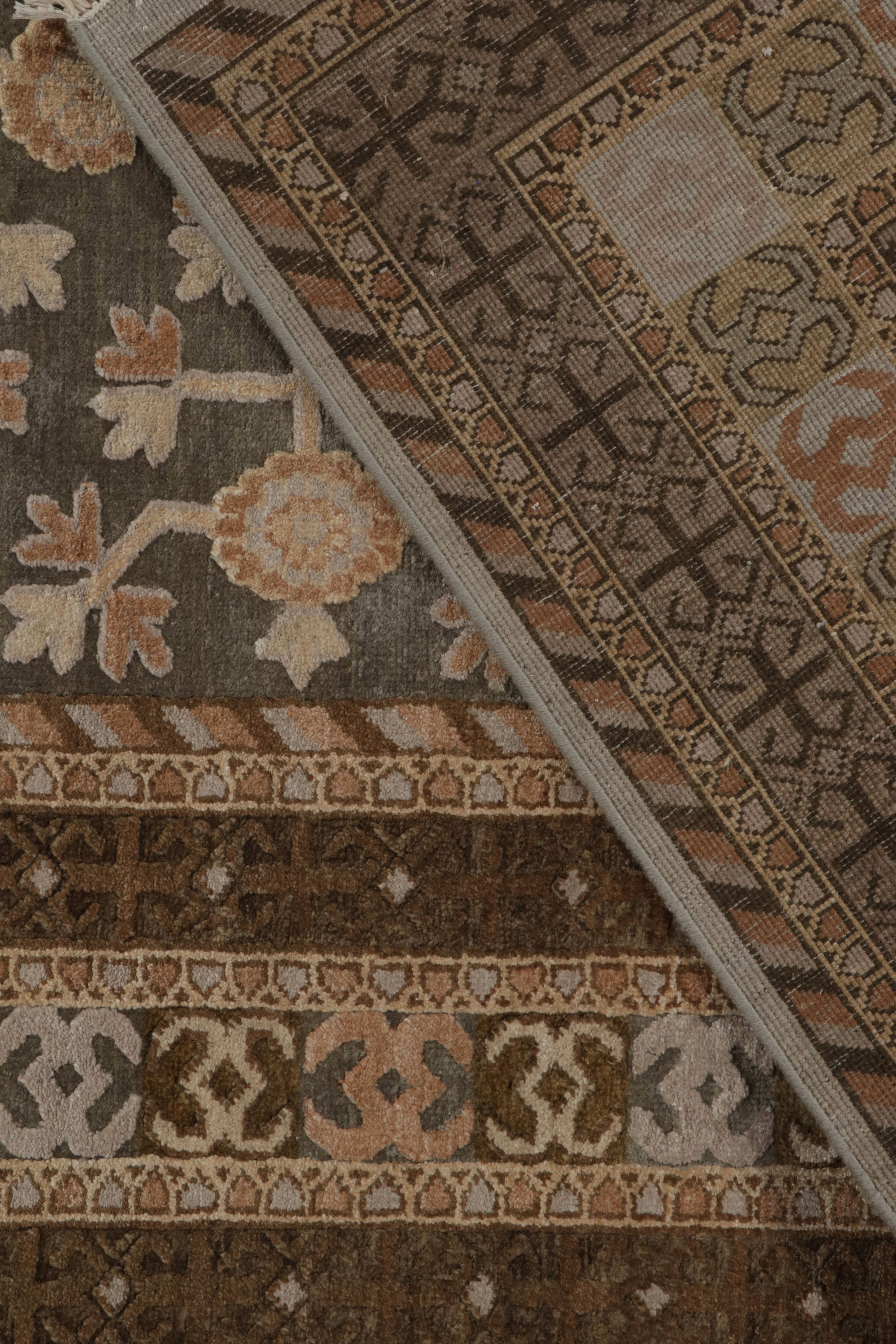 Laine Tapis et tapis Kilim de style Khotan à motif de grenades gris-bleu et beige-marron en vente