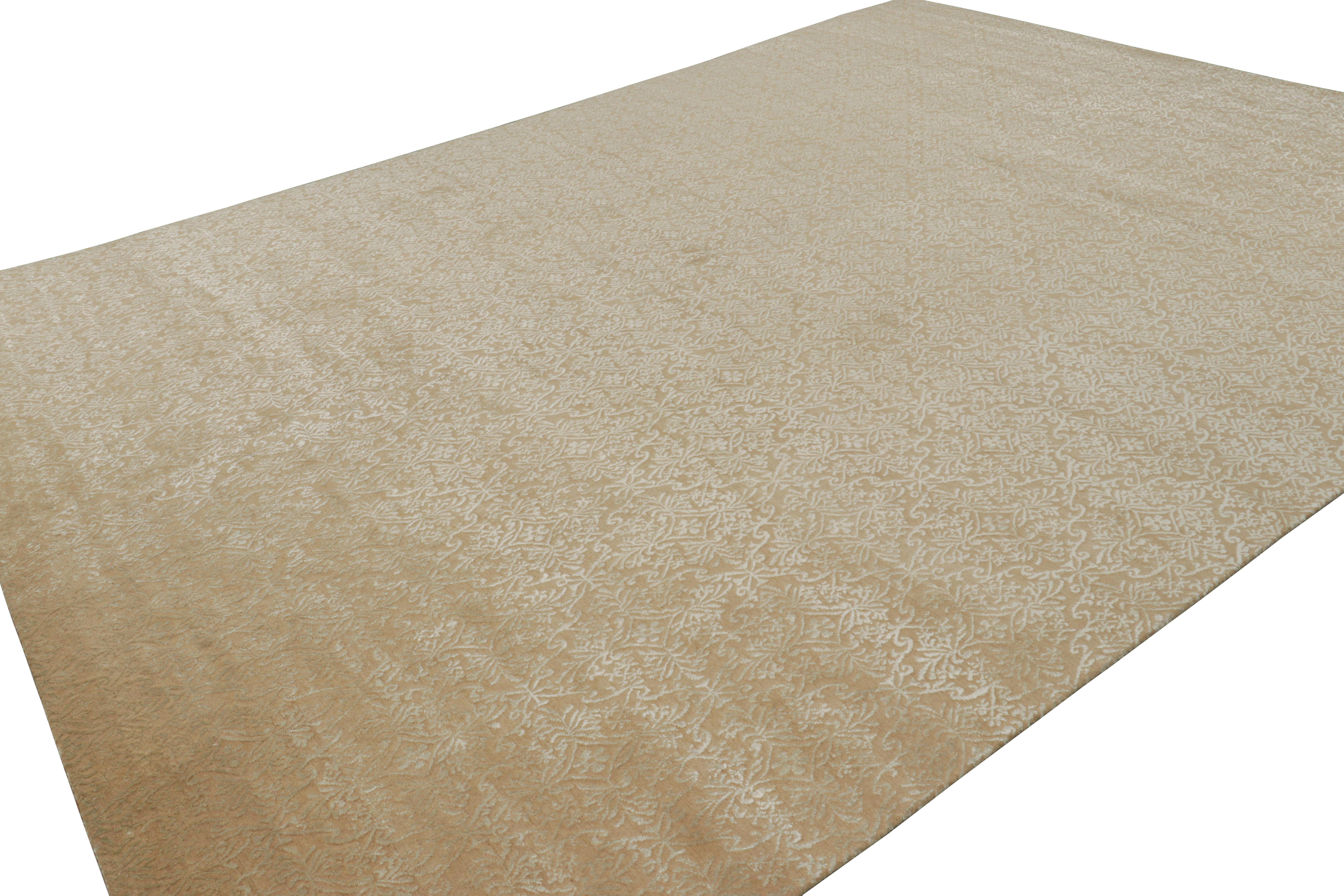 Noué à la main Rug & Kilim Tapis européen surdimensionné en beige-brun avec fleurs Cordoba en vente