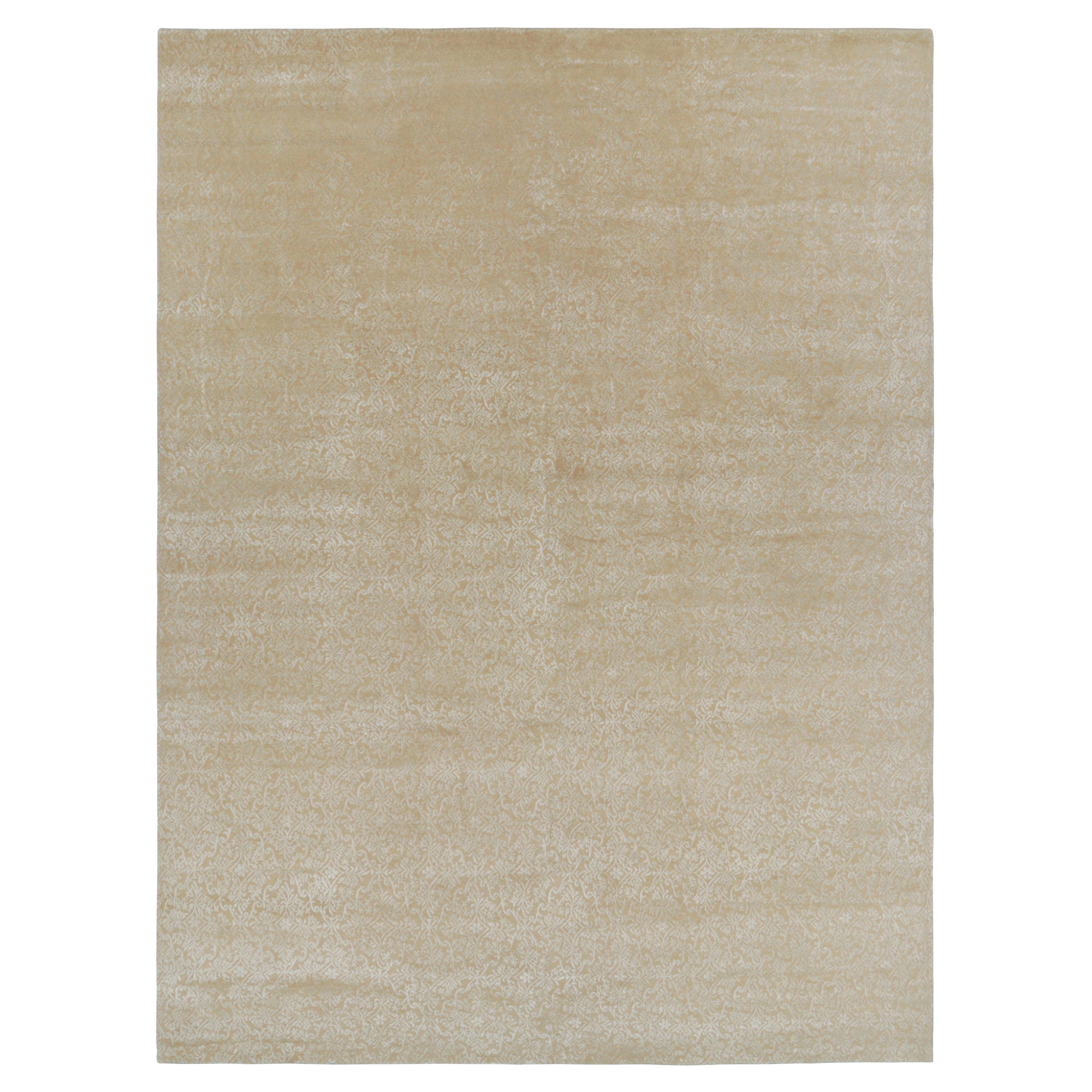 Rug & Kilim Übergroßer Teppich im europäischen Stil in Beige-Braun mit Floralien Cordoba im Angebot