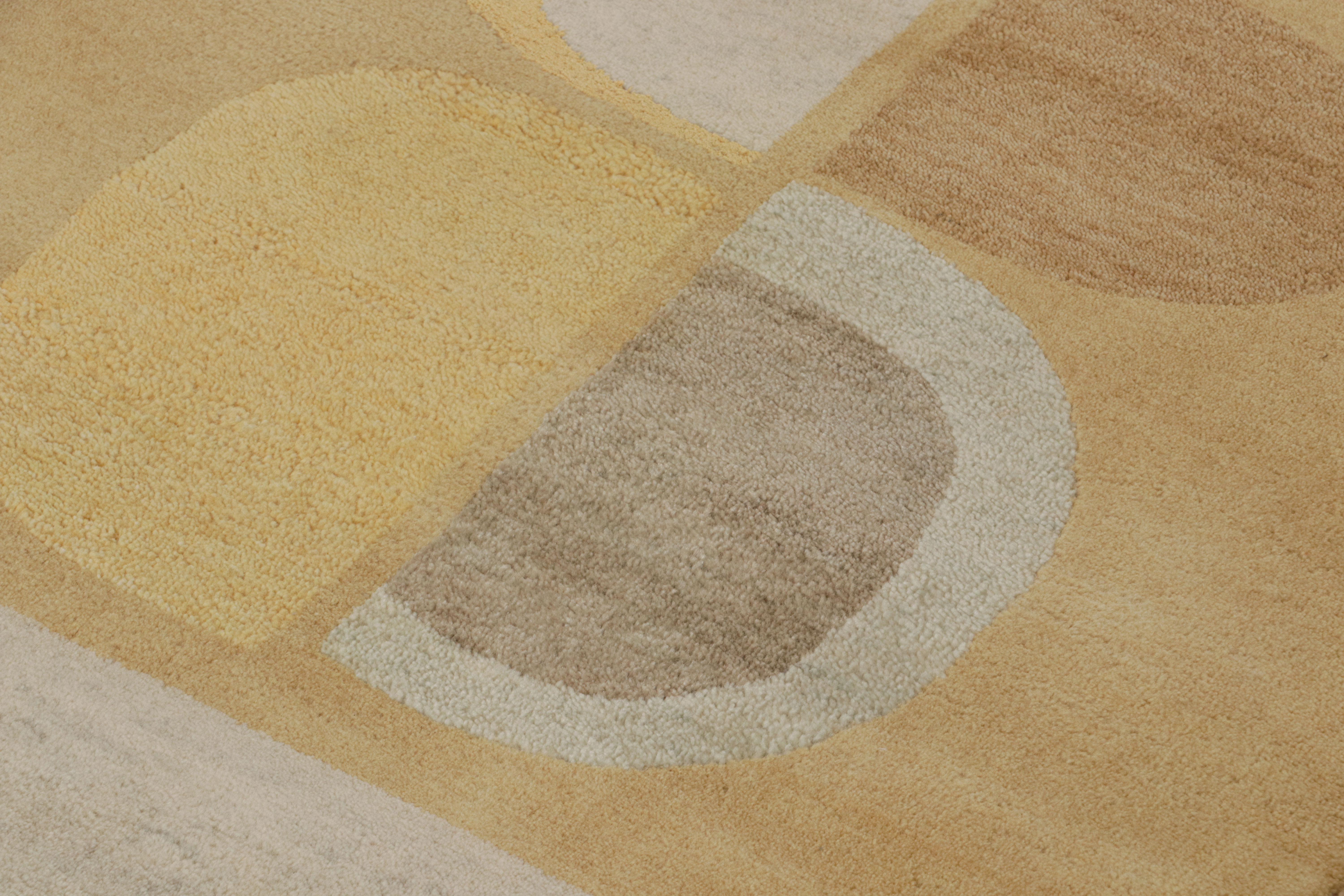 Rug & Kilim X Jenn Ski Mid-Century Modern Style Rug With Polychromatic Patterns In New Condition For Sale In Long Island City, NY