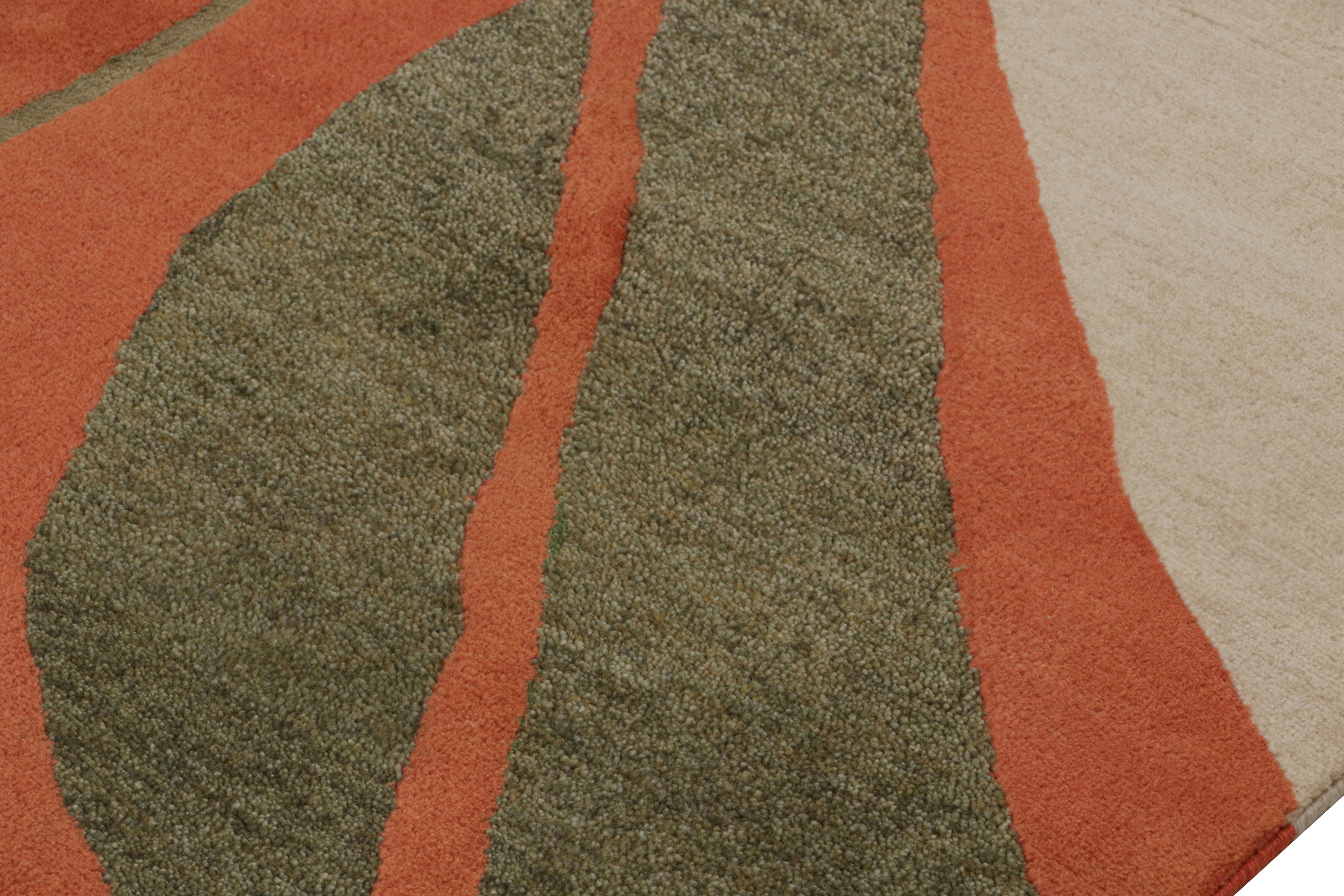 Annodato a mano Rug & Kilim X Jenn Ski Tappeto arancione in stile moderno di metà secolo con motivi geometrici in vendita