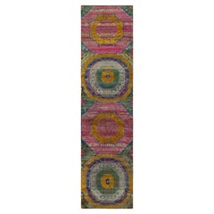 Runner in stile classico del XVII secolo di Rug & Kilim con medaglioni oro, rosa e blu