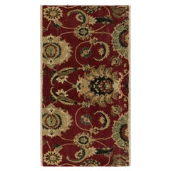 Teppich & Kelim inspirierter Teppich aus dem 17. Jahrhundert in Burgund, Gold und Grün mit Blumenmuster