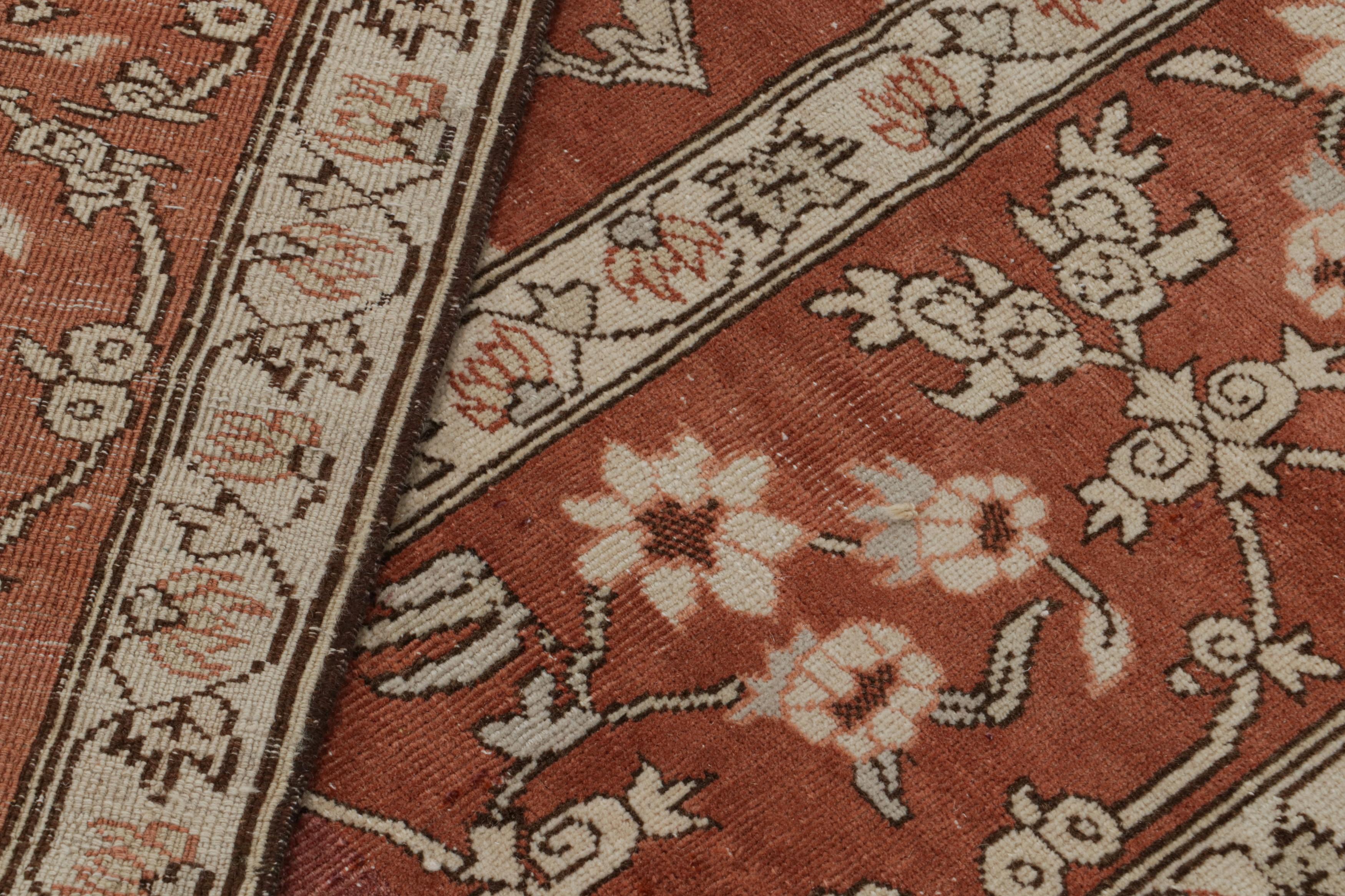Wool Rug & Kilim’s 17th Century Mogul Style Rug in Red with Beige Floral Patterns For Sale