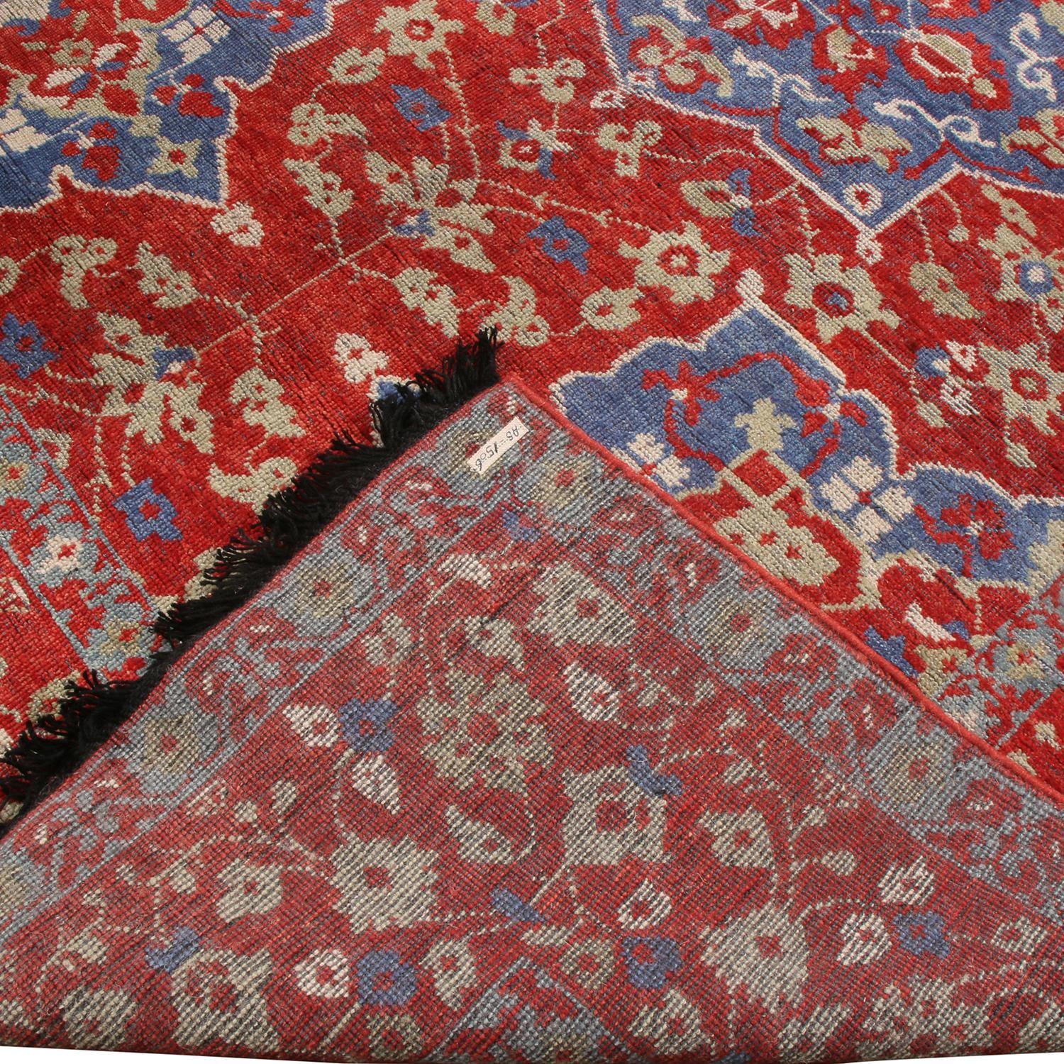 XXI secolo e contemporaneo Rug & Kilim's 17th-Century Oushak Style Geometric Red Beige and Blue Wool Rug in vendita