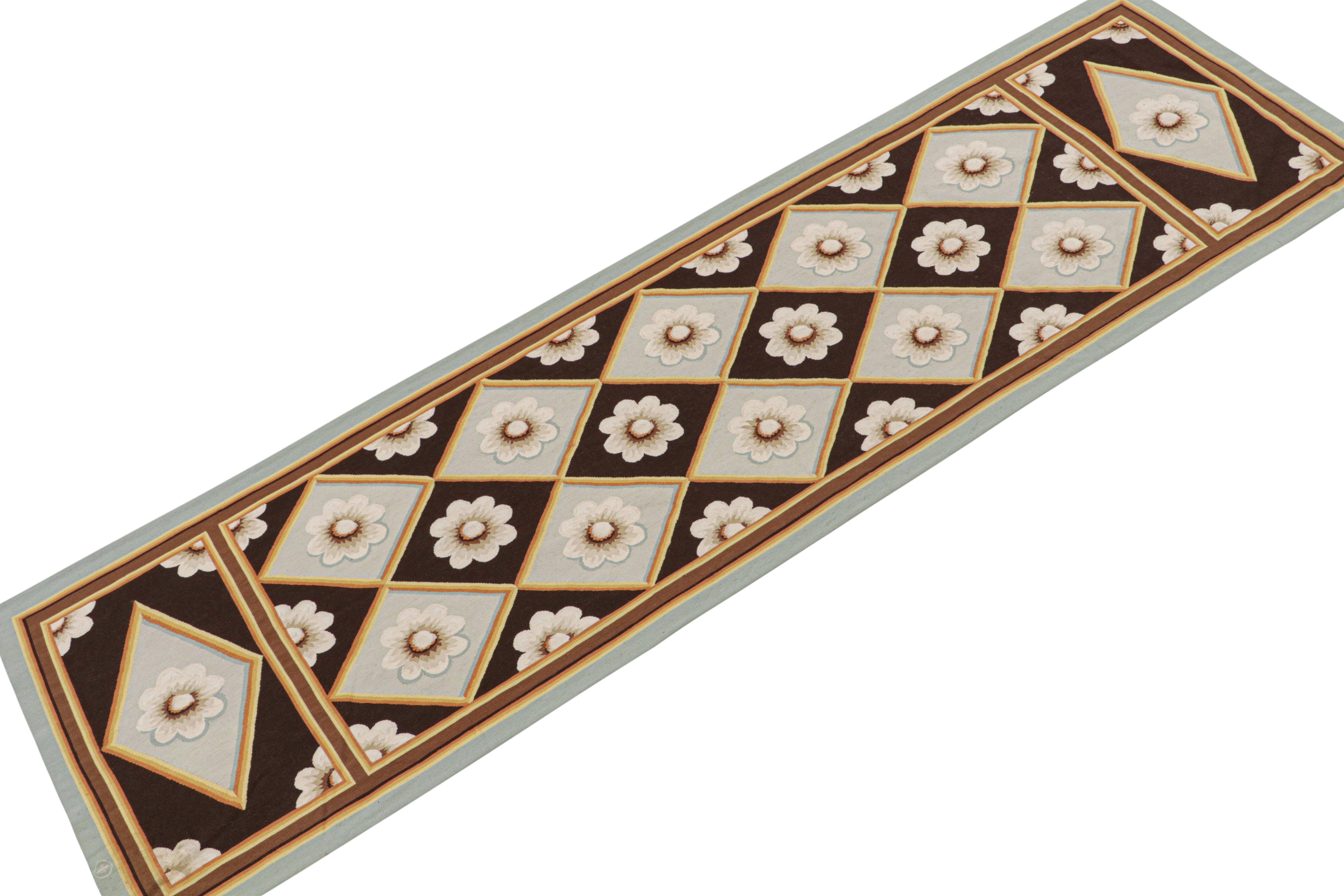 Teppich & Kelim im Aubusson-Stil aus dem 18. Jahrhundert mit braunen und weißen Blumenmustern (Handgeknüpft) im Angebot