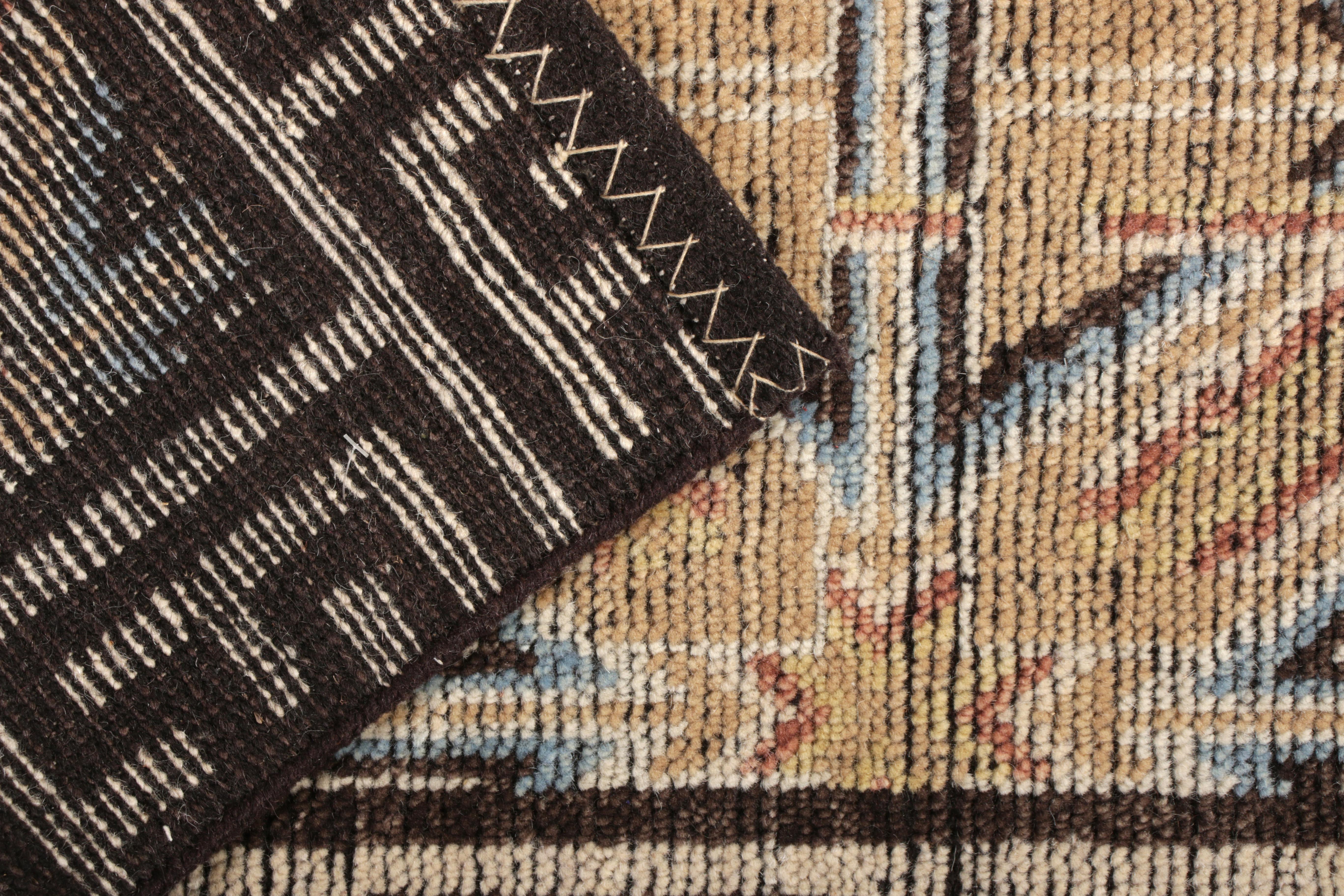Teppich & Kelim''s im chinesischen Stil des 18. Jahrhunderts in Beigebraun mit geometrischem Muster - (Handgewebt) im Angebot