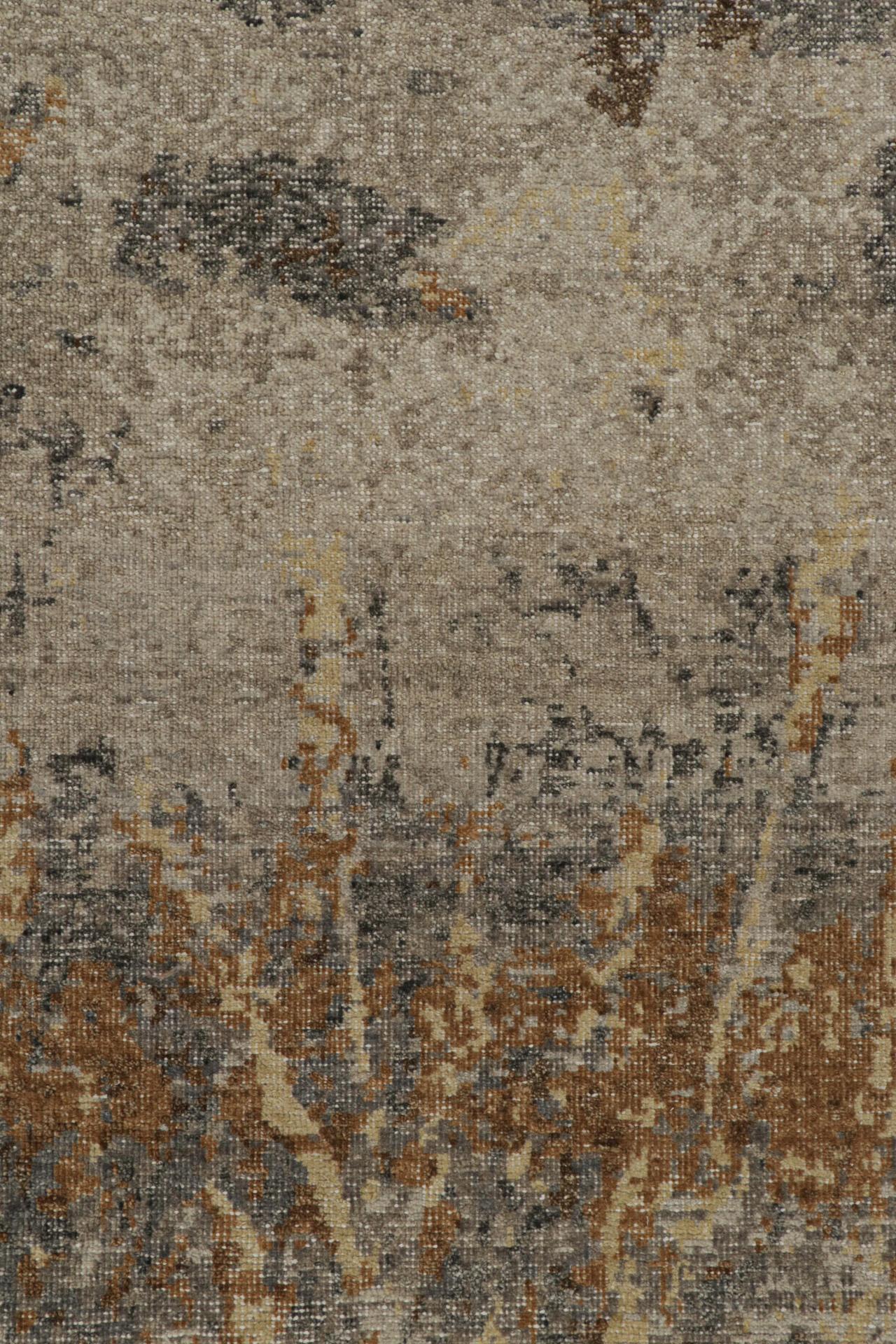 Alfombra abstracta desgastada con dibujo geométrico de Rug & Kilim en Nuevo estado para la venta en Long Island City, NY