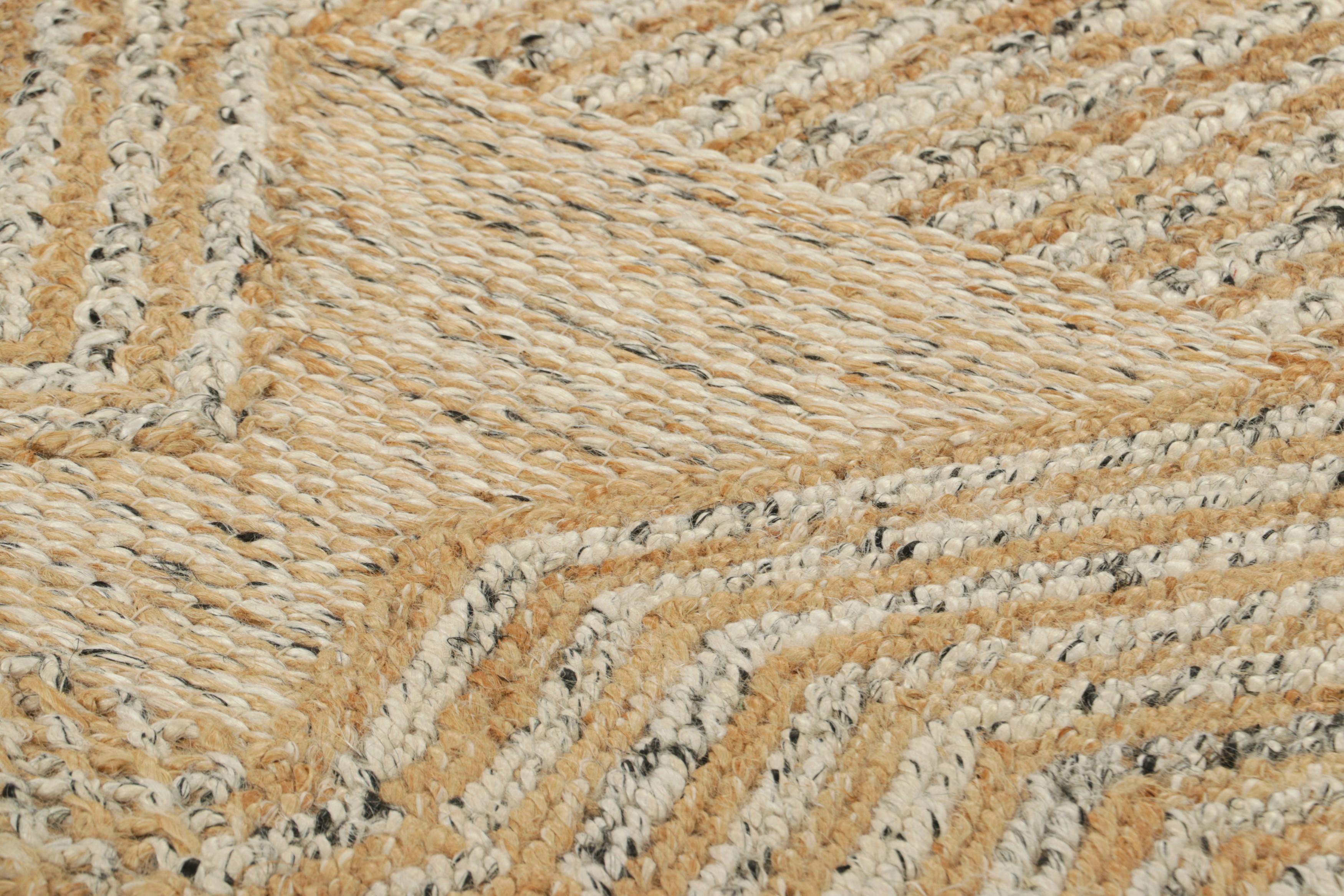 Dieses aus handgewebter Wolle und Jute gefertigte 5x8-Flachgewebe ist eine aufregende neue, individuell gestaltbare Linie in der Rug & Kilim Collection. 

Über das Design: 

Dieser zeitgenössische Teppich präsentiert ein raffiniertes Design mit