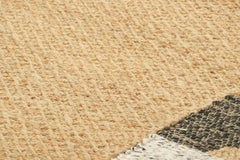 Tapis & Kilim's Abstract Flatweave in Beige Open Field with Geometric Border (Tissage plat abstrait en beige avec bordure géométrique)