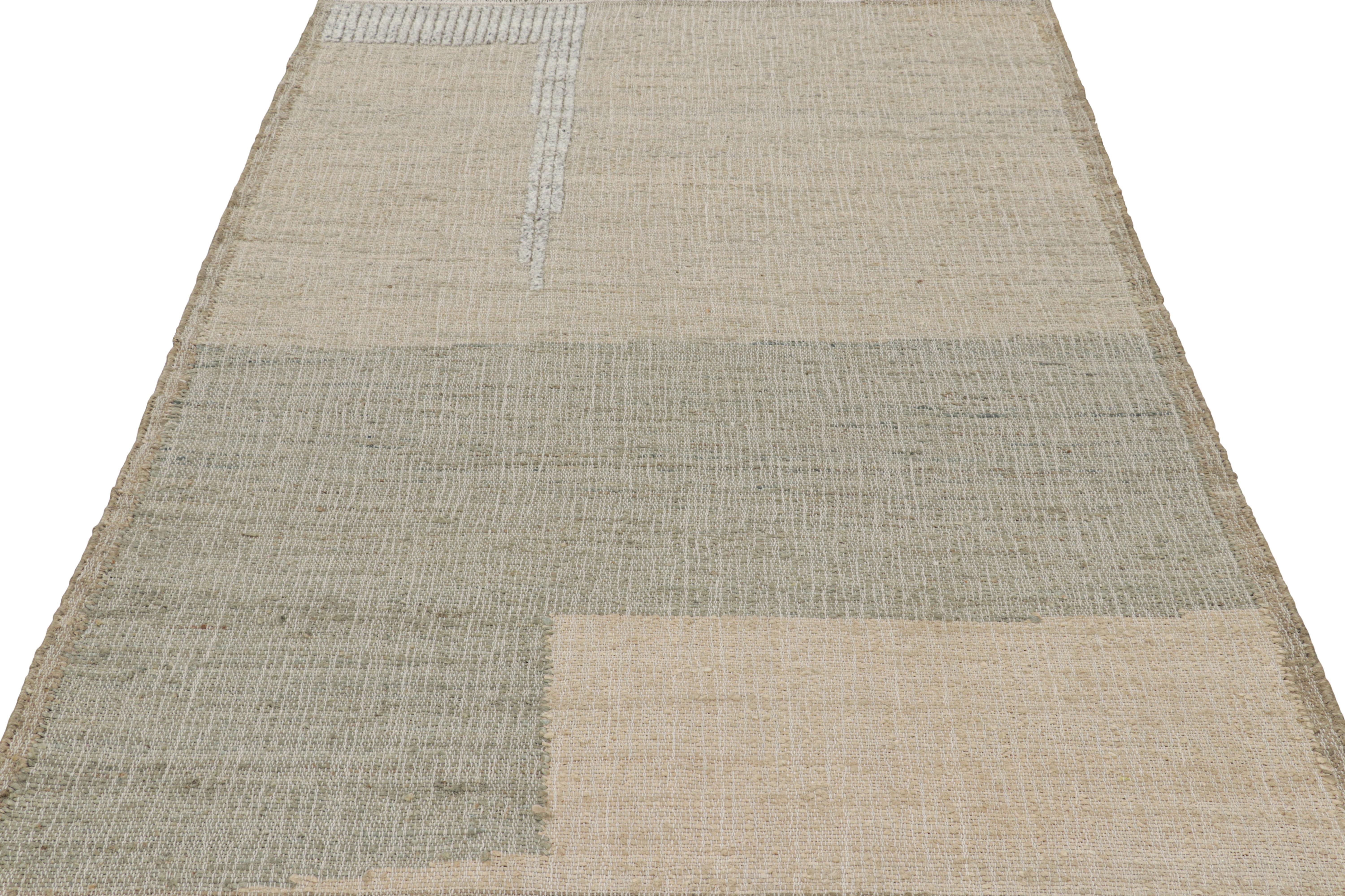 Indien Tapis & Kilim's Abstract Flatweave in Beige with Geometric Patterns (tissage plat abstrait en beige avec des motifs géométriques) en vente