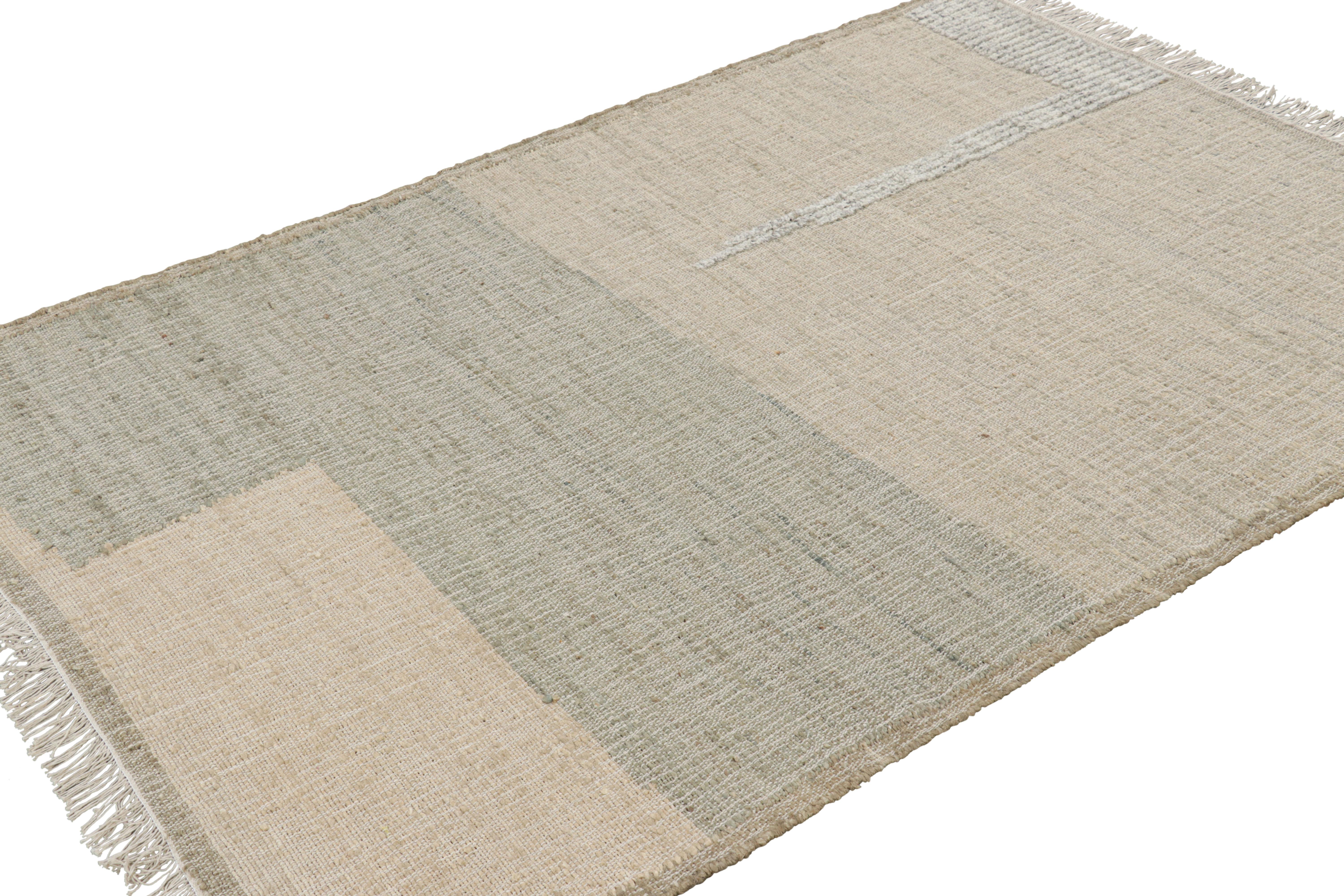 Noué à la main Tapis & Kilim's Abstract Flatweave in Beige with Geometric Patterns (tissage plat abstrait en beige avec des motifs géométriques) en vente
