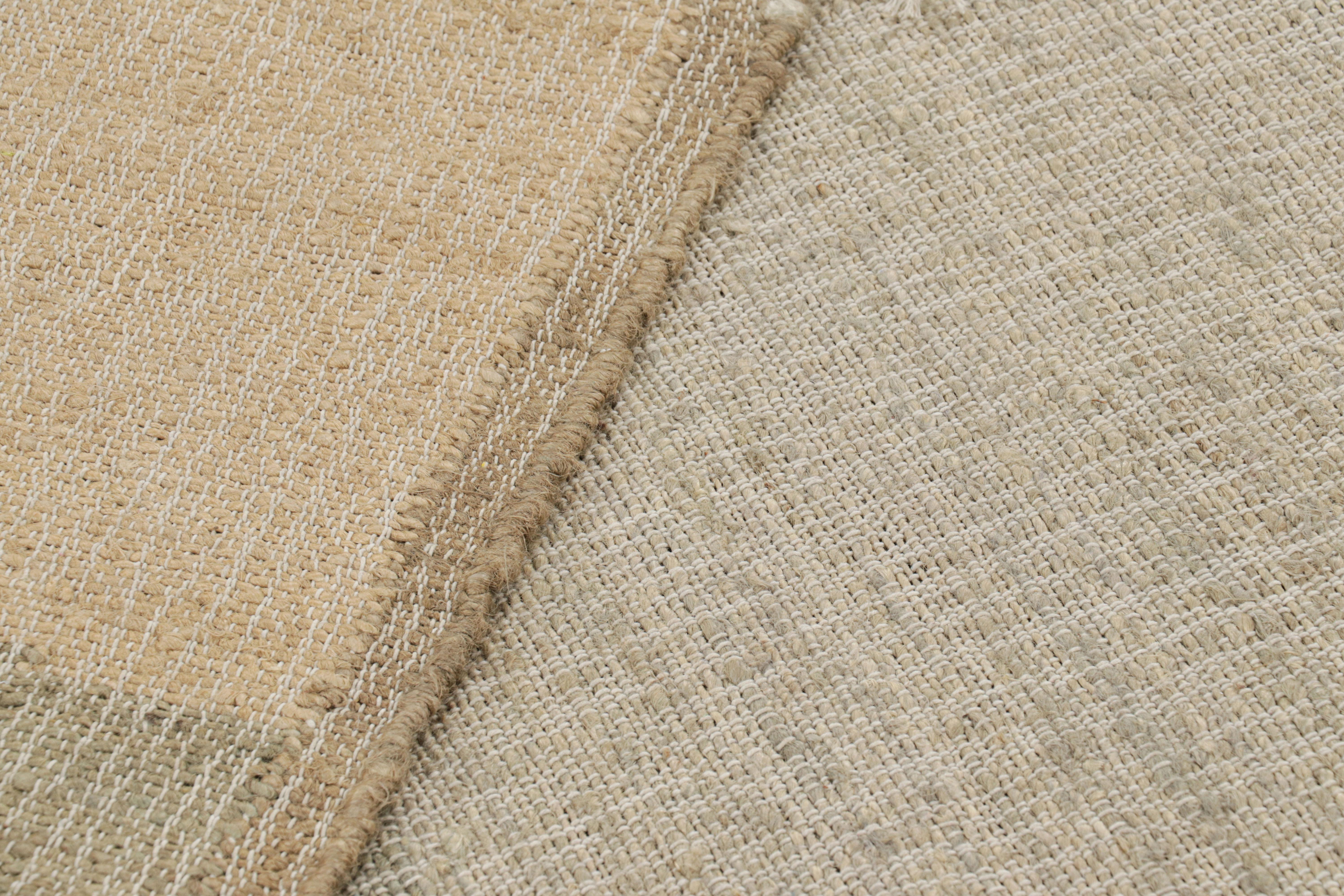 XXIe siècle et contemporain Tapis & Kilim's Abstract Flatweave in Beige with Geometric Patterns (tissage plat abstrait en beige avec des motifs géométriques) en vente