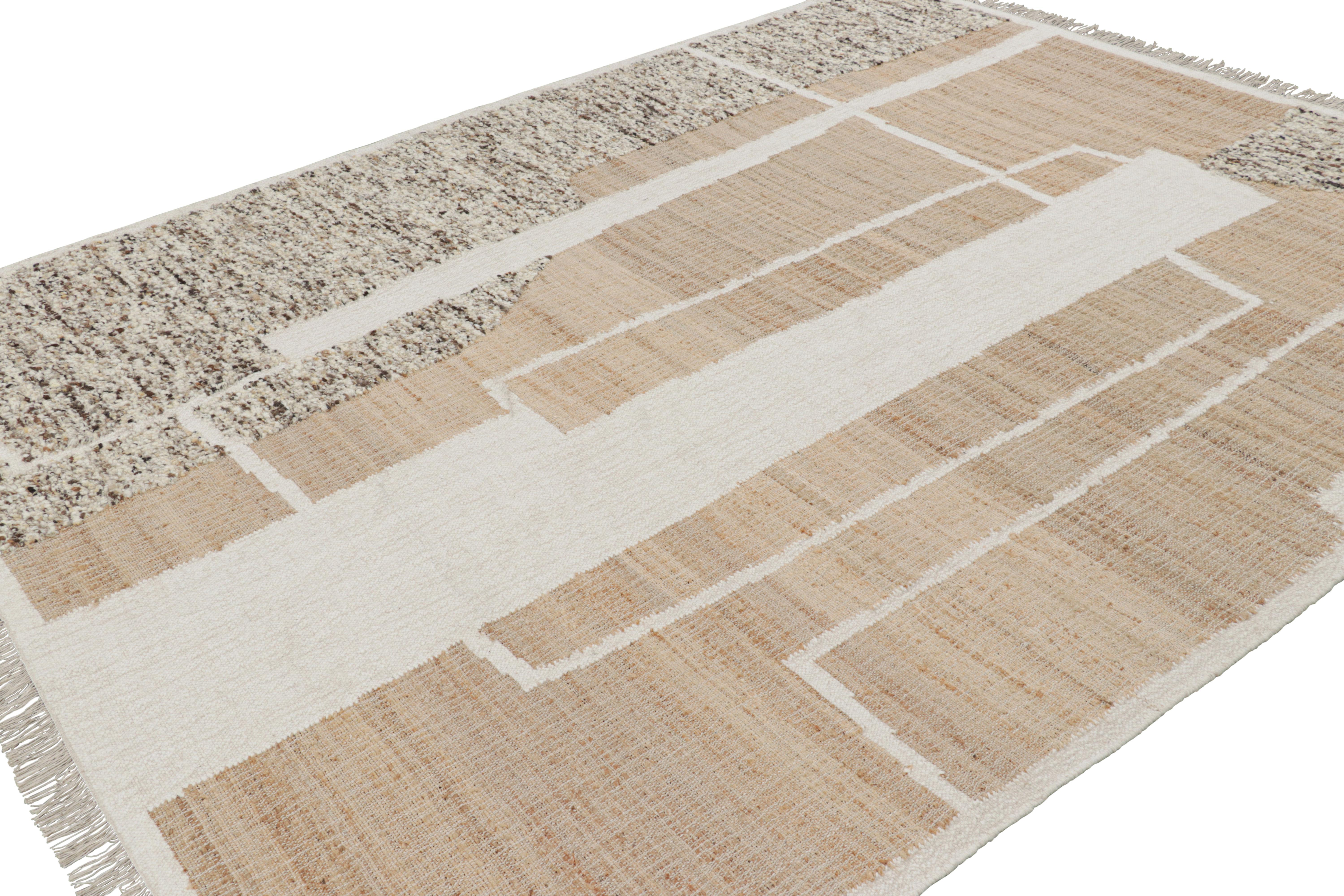 Noué à la main Tapis & Kilim's Abstract Flatweave with Cream and Beige Geometric Patterns (tissage plat abstrait avec des motifs géométriques crème et beige) en vente