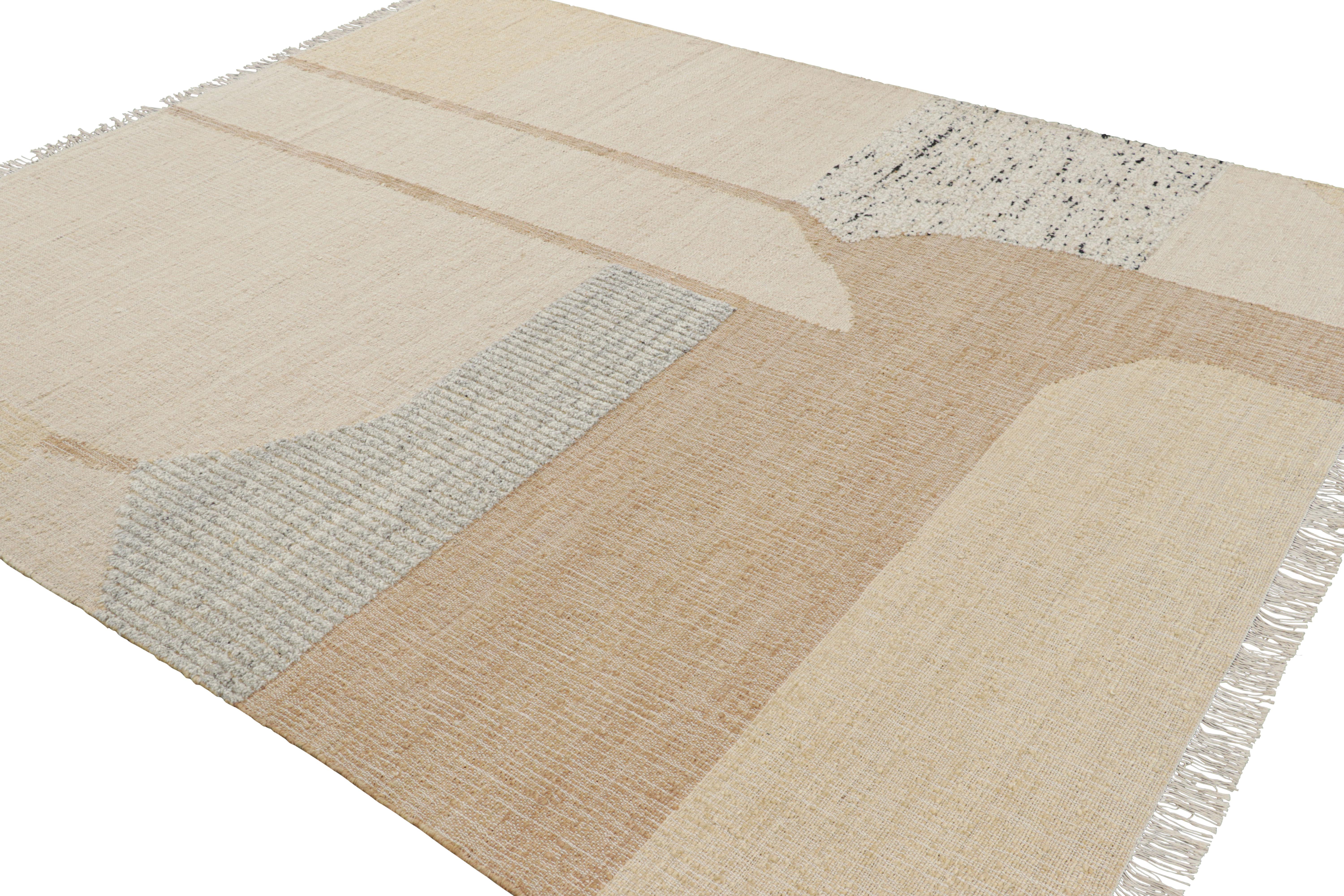 Noué à la main Tapis & Kilim's Abstract Flatweave with Cream and Beige Geometric Patterns (tissage plat abstrait avec des motifs géométriques crème et beige) en vente