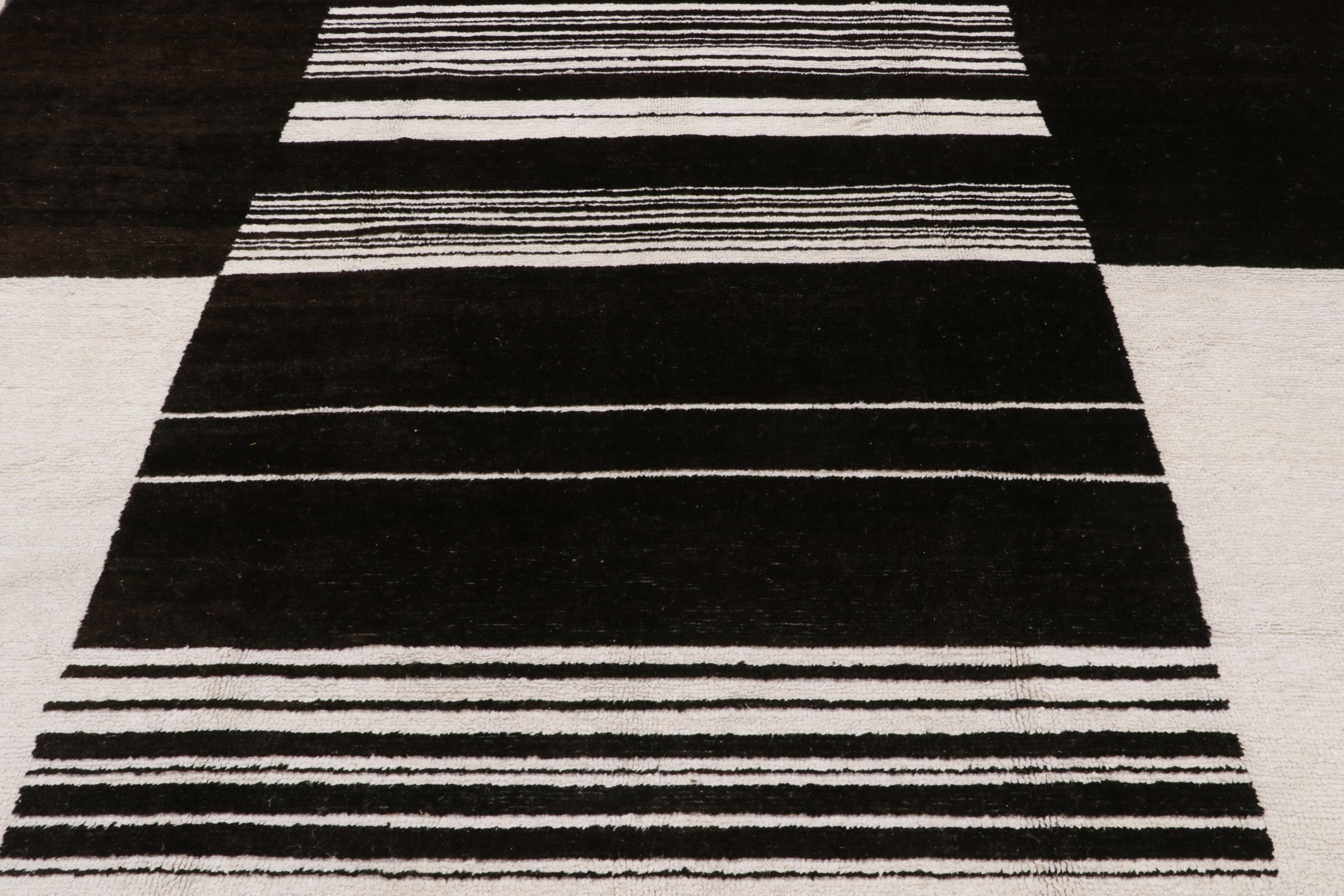 Modern Rug & Kilim’s Abstract Geometric Rug in White and Black - “Gateway to Heaven” For Sale