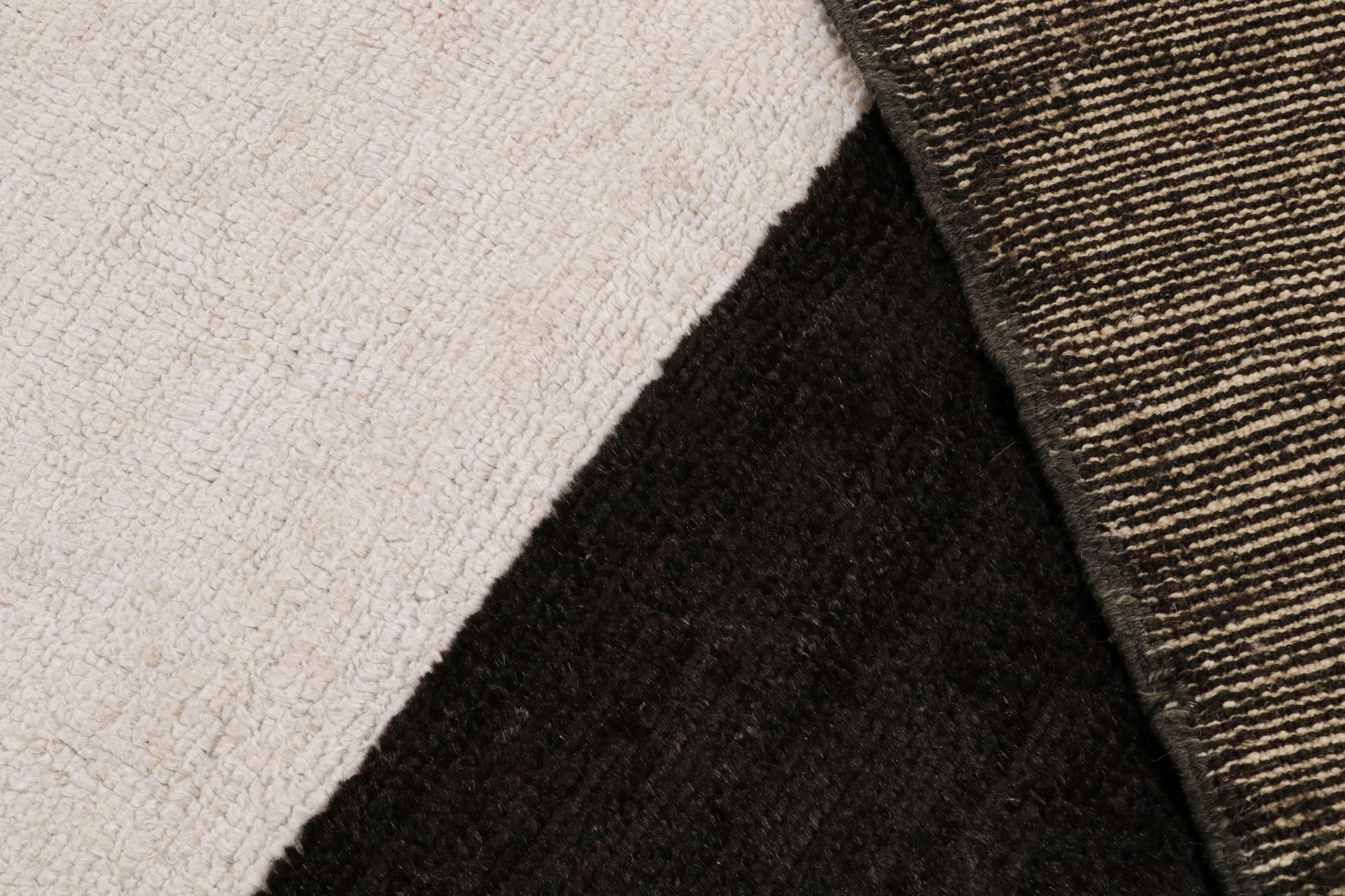 Contemporary Rug & Kilim’s Abstract Geometric Rug in White and Black - “Gateway to Heaven” For Sale