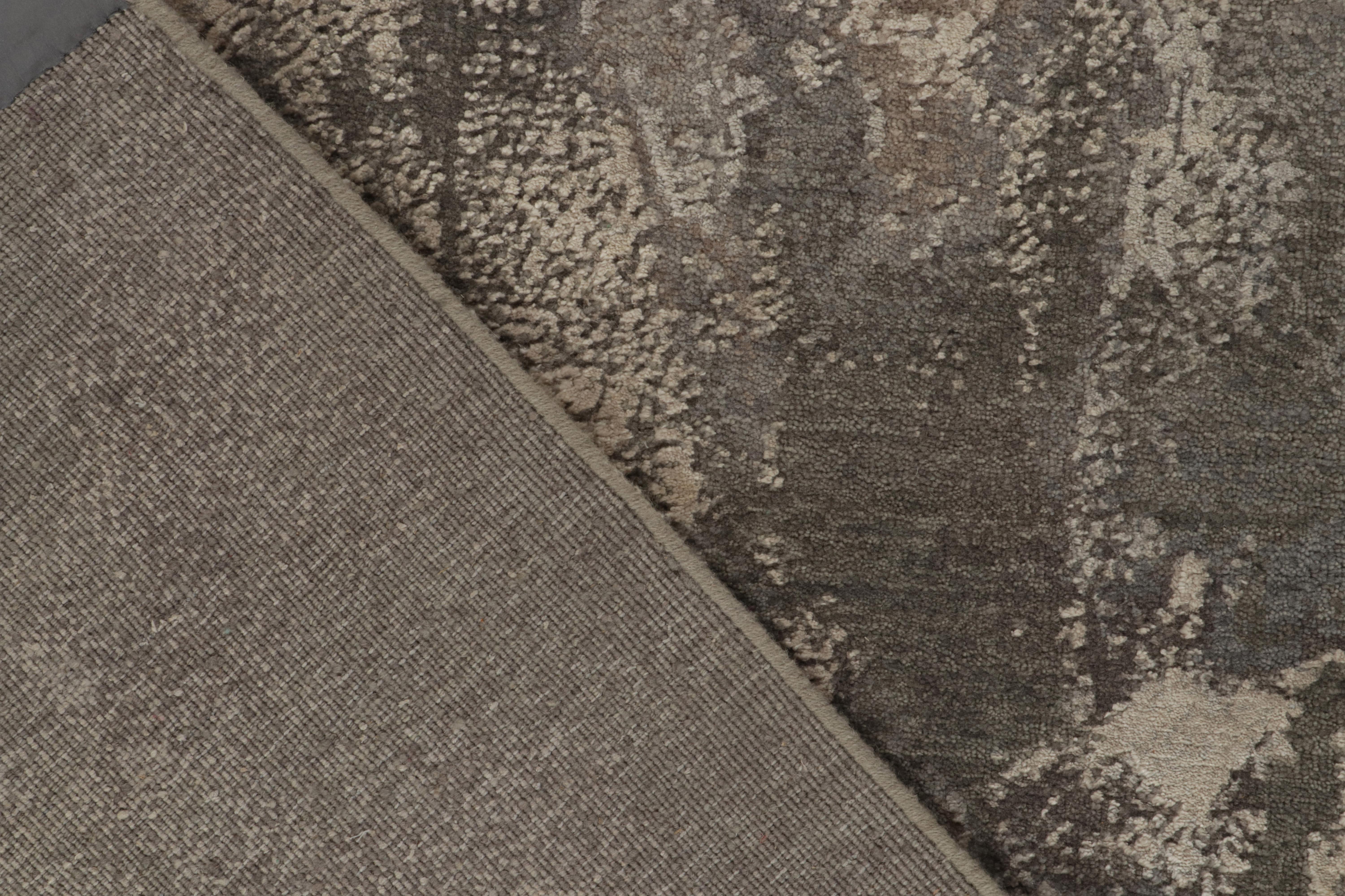 XXI secolo e contemporaneo Rug & Kilim: Tappeto astratto con motivo argento-grigio all over in vendita