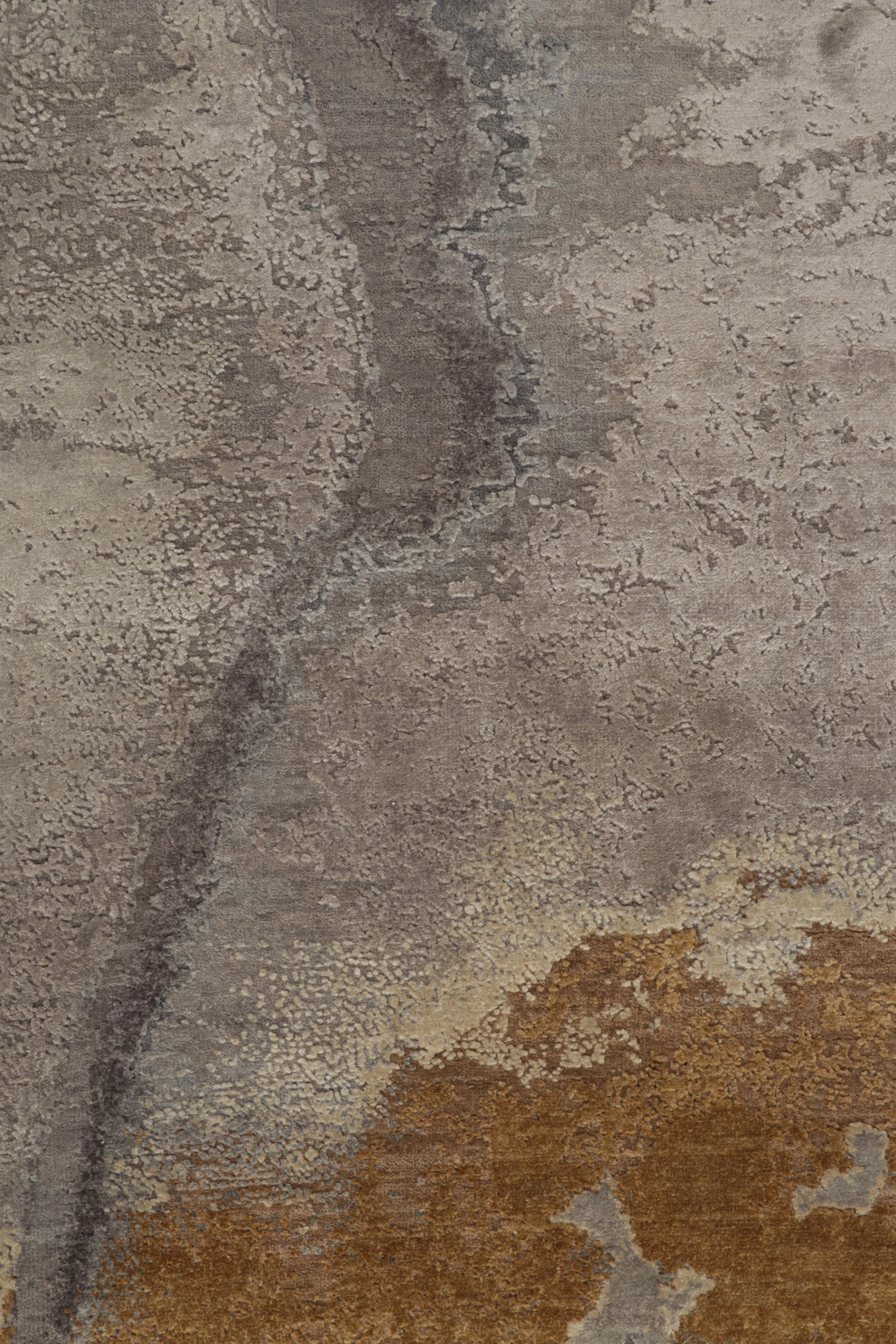 Rug & Kilim: tappeto astratto con motivi grigio-argento, oro e marrone In condizioni Nuovo in vendita a Long Island City, NY