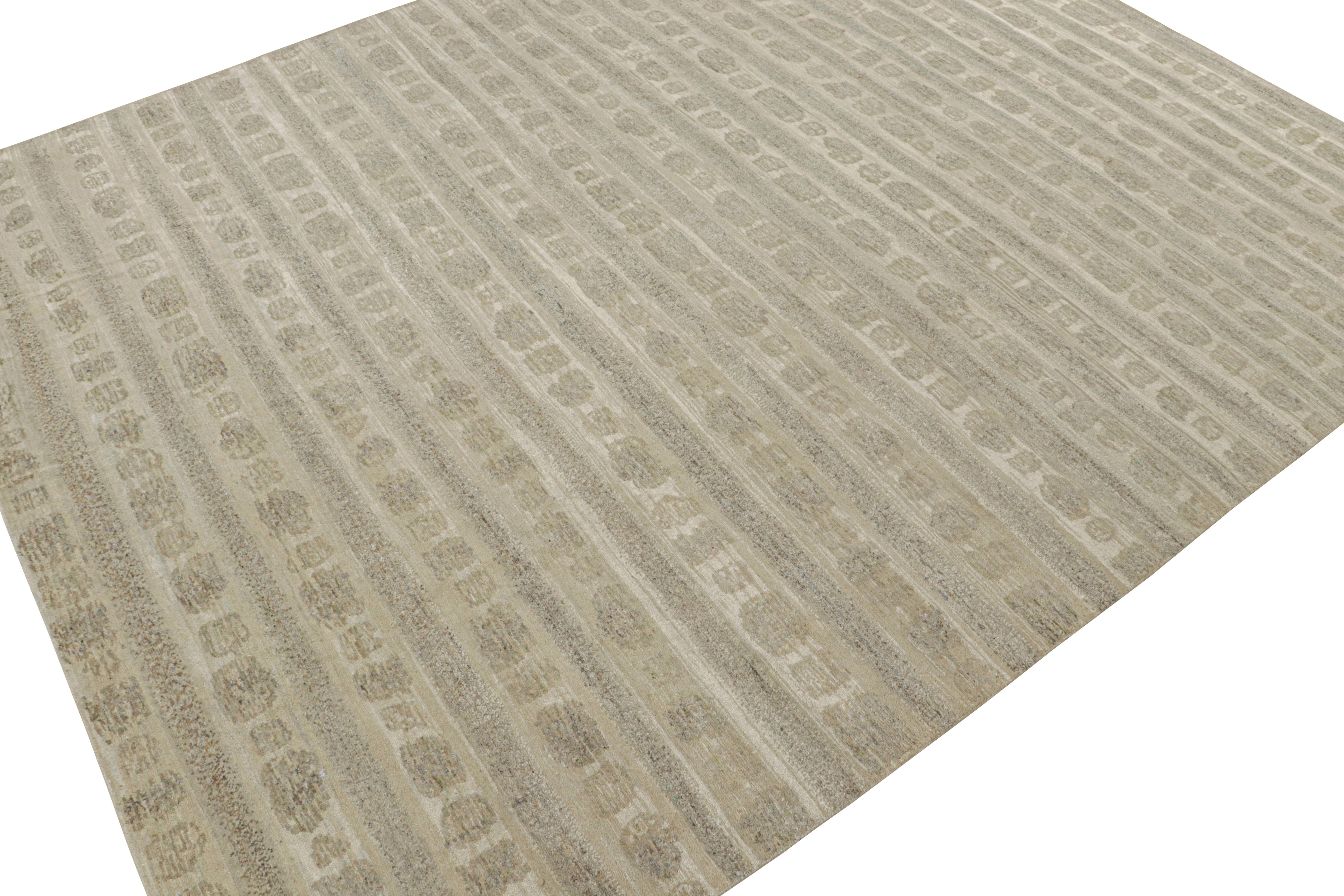 Modern Rug & Kilim’s Abstract Rug in Beige and Gray Patterns For Sale
