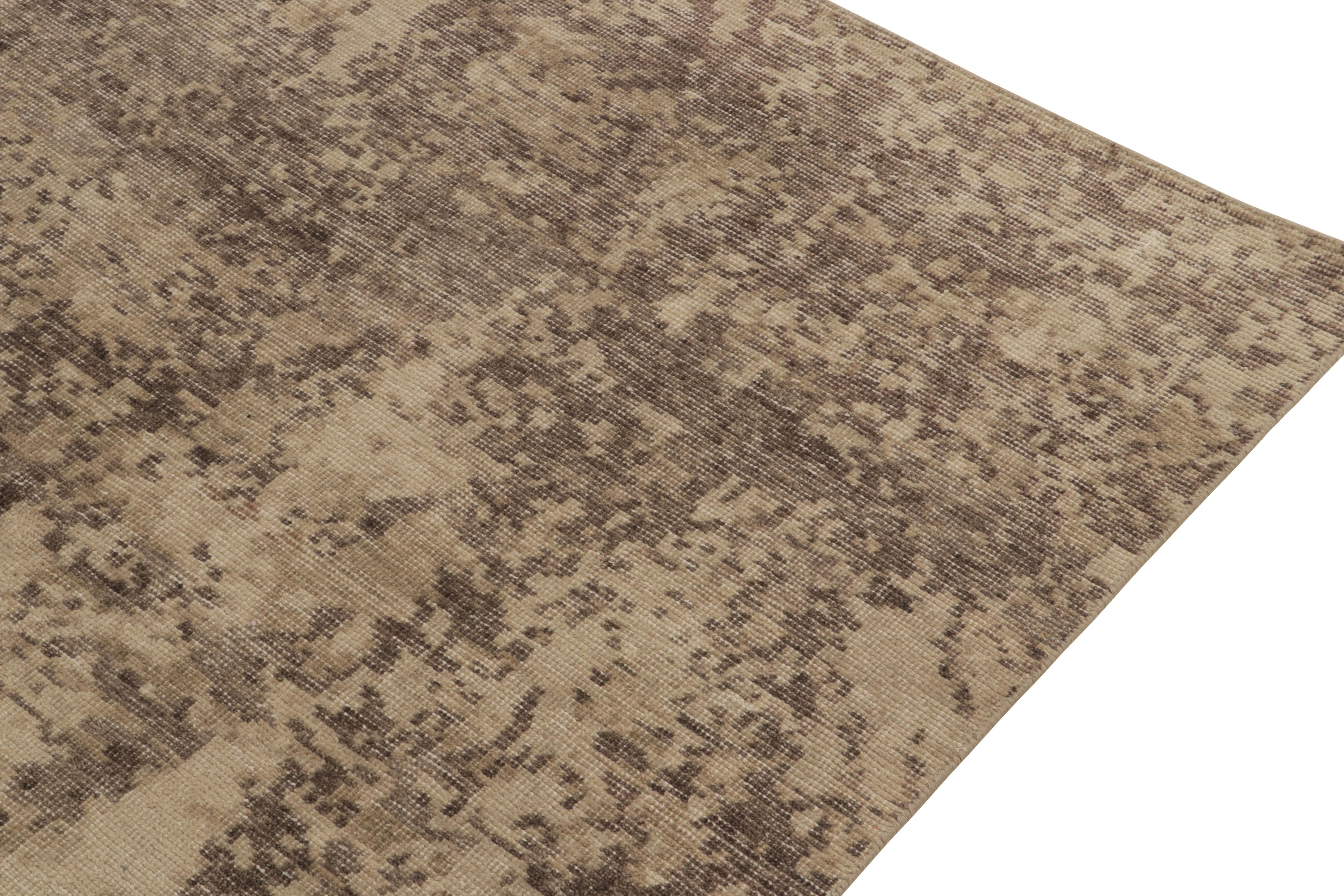 Annodato a mano Rug & Kilim - Tappeto astratto in stile beige-marrone invecchiato in vendita