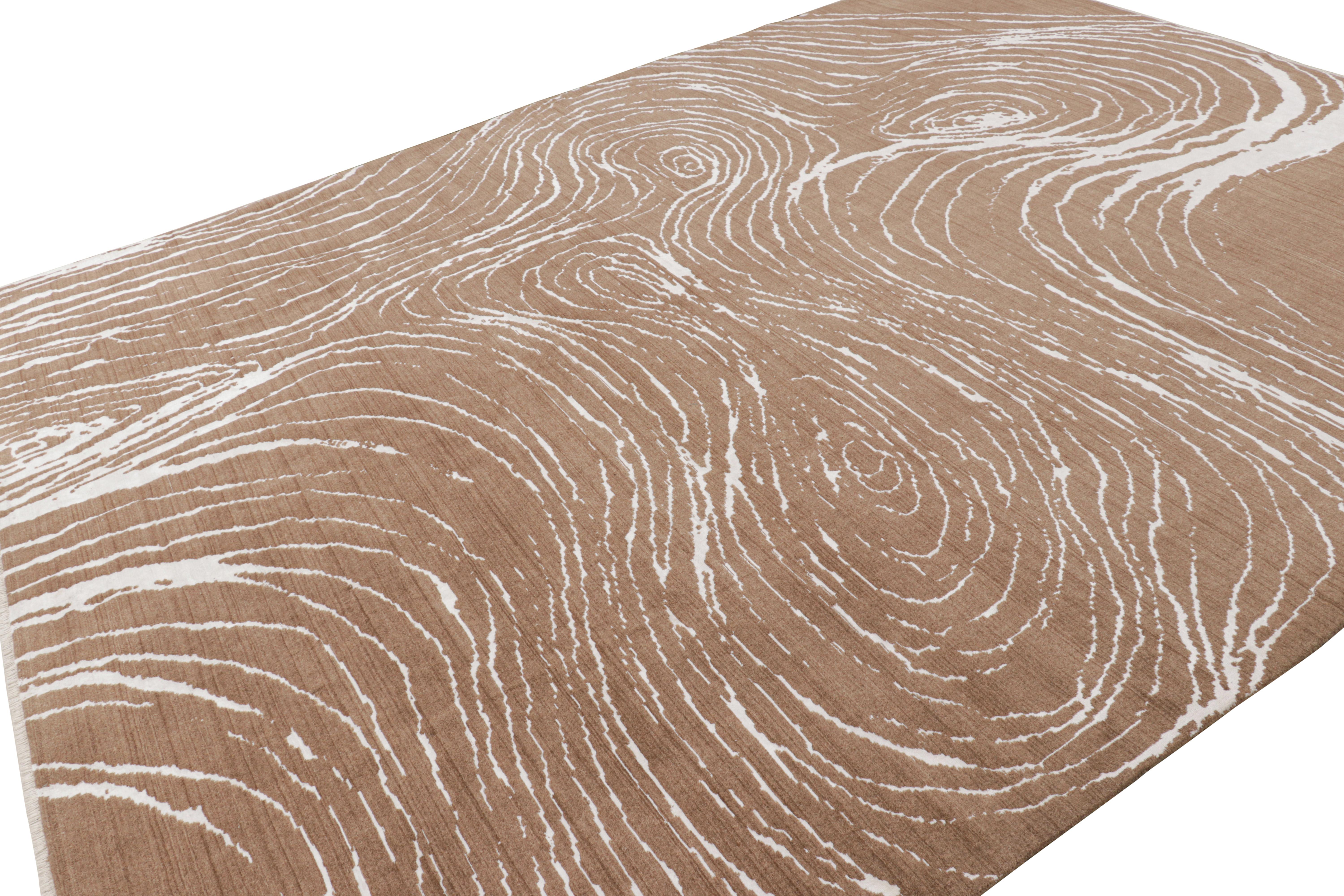 Turkish Rug & Kilim’s Abstract Rug in Beige-Brown with White Geometric Patterns For Sale