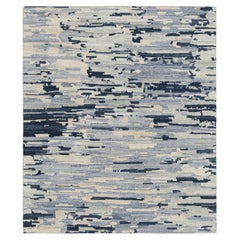 Abstrakter Teppich von Rug & Kilim in Blau, Creme und Weiß mit geometrischen Mustern