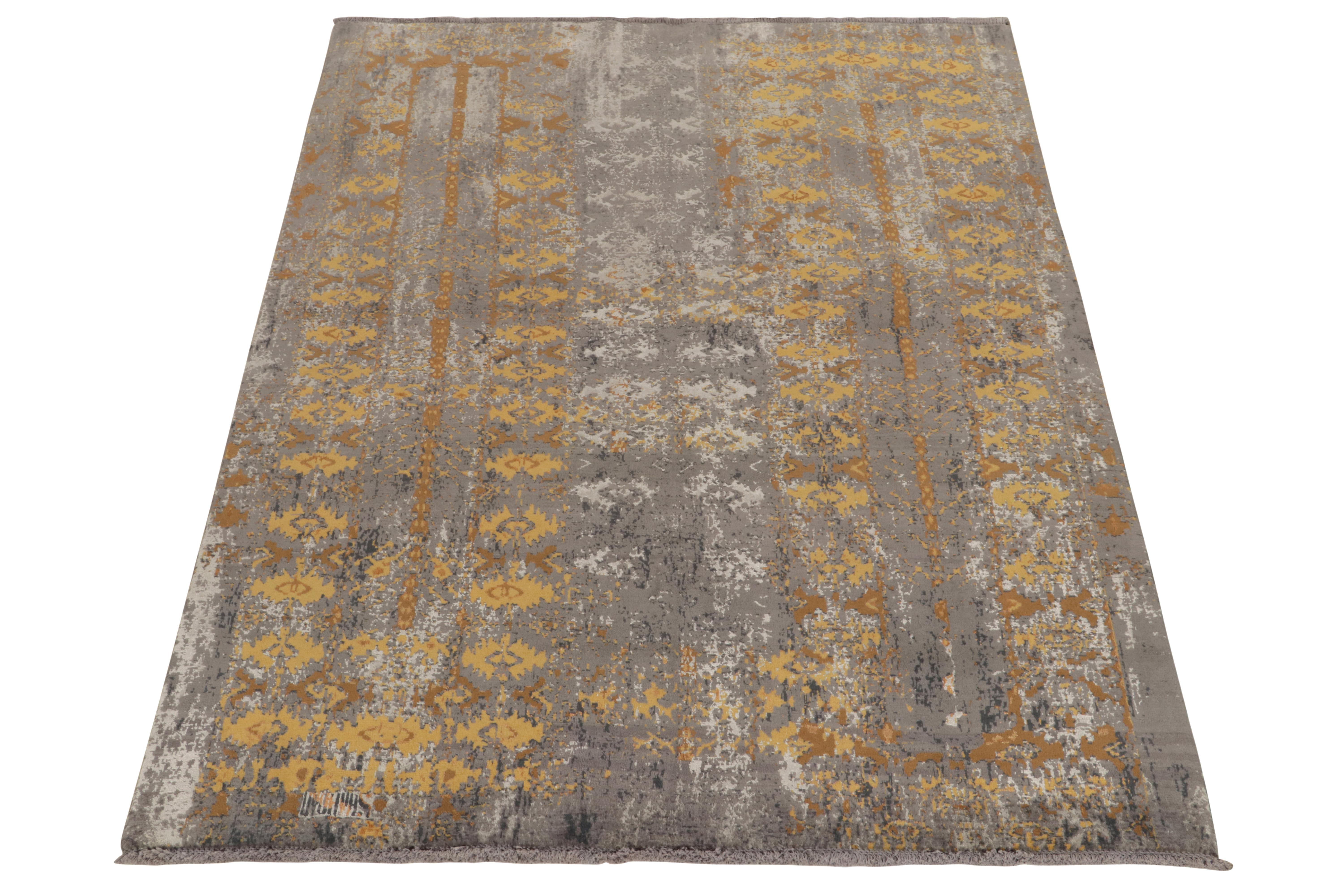 From one of our principal’s finest new partner ateliers among the best workshops in modern rugs, an industrial take on abstract style. Featuring a painterly attitude with gray, gold and beige-brown, the rug relishes a mature theme conveying depth &