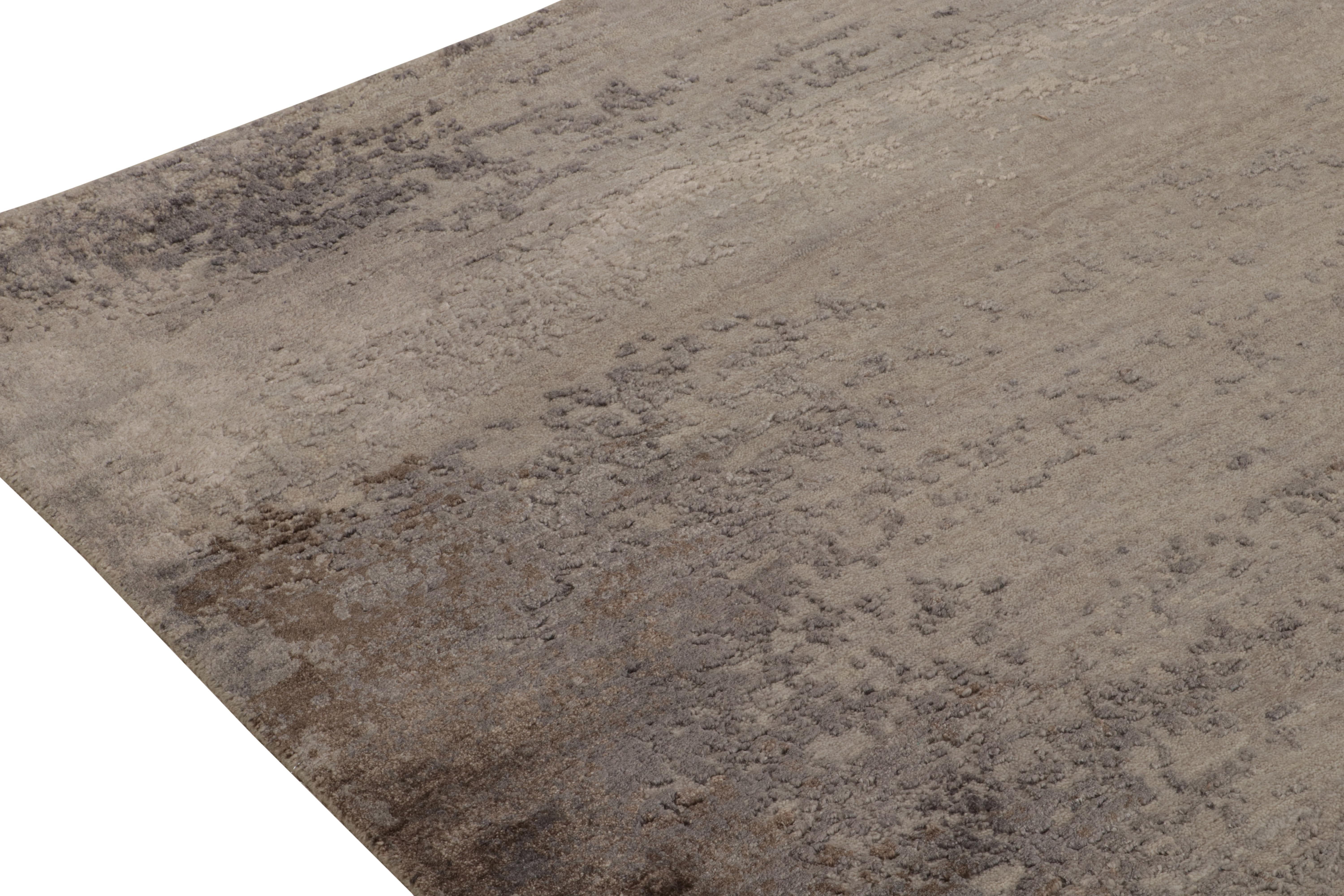 Noué à la main Rug & Kilim's Abstract Rug in Silver-Grey, Beige-Brown Textural Pattern (tapis abstrait en gris argenté, motif texturé beige-brun) en vente