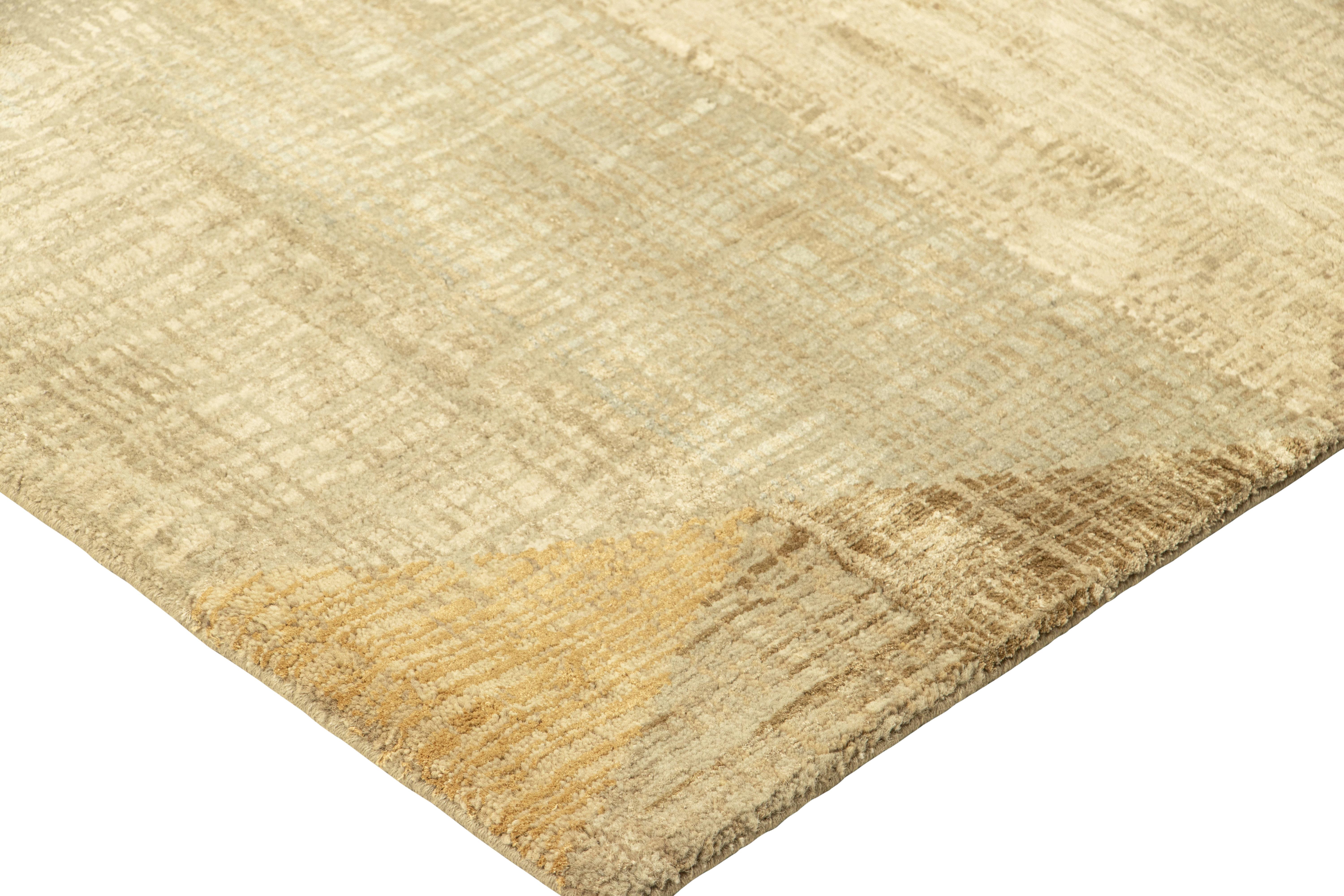 Rug & Kilim's Abstract Rug with Beige-Brown and Cream Geometric Patterns (Tapis abstrait à motifs géométriques beige-brun et crème) Neuf - En vente à Long Island City, NY
