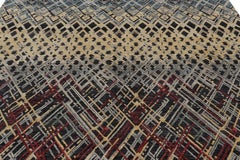 Abstrakter Teppich von Rug & Kilim mit geometrischen Mustern in Schwarz und Gold