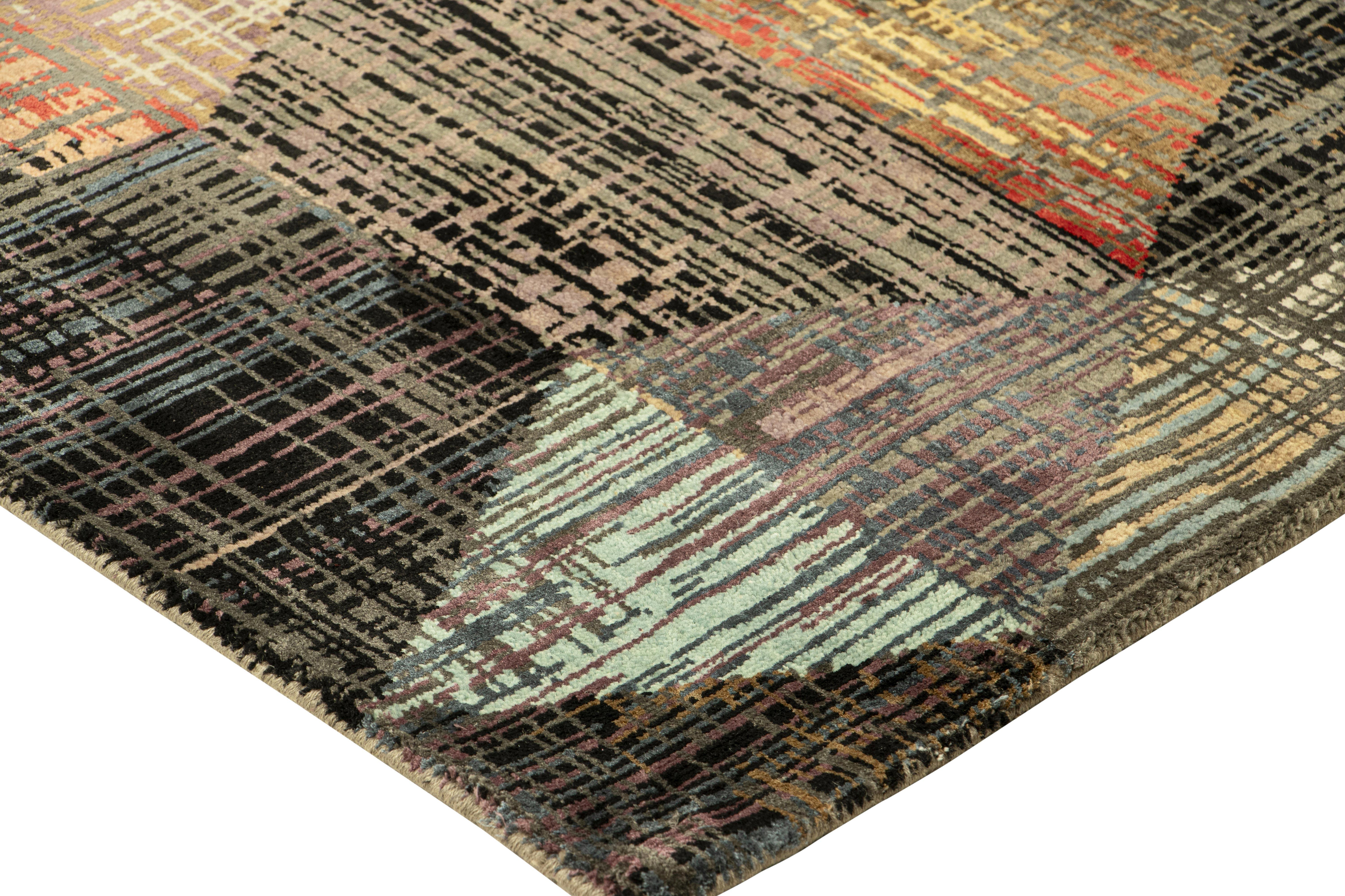 Abstrakter Teppich von Rug & Kilim mit polychromen Streifen und geometrischen Mustern im Zustand „Neu“ im Angebot in Long Island City, NY