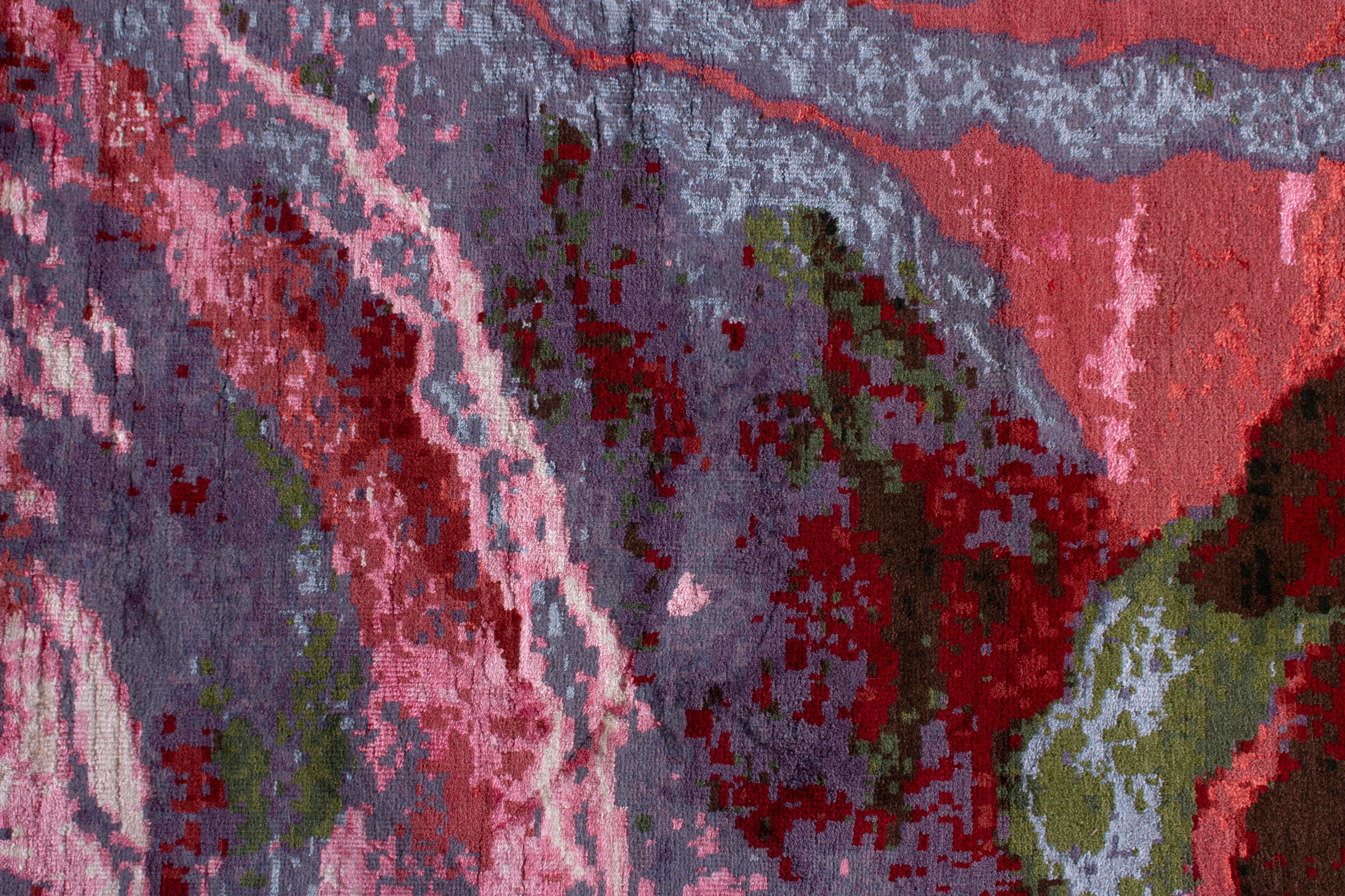 Indien Tapis & Kilim's Abstract Runner Red and Pink Wool and Silk Modern Pattern (tapis de course abstrait en laine et soie rouge et rose) en vente