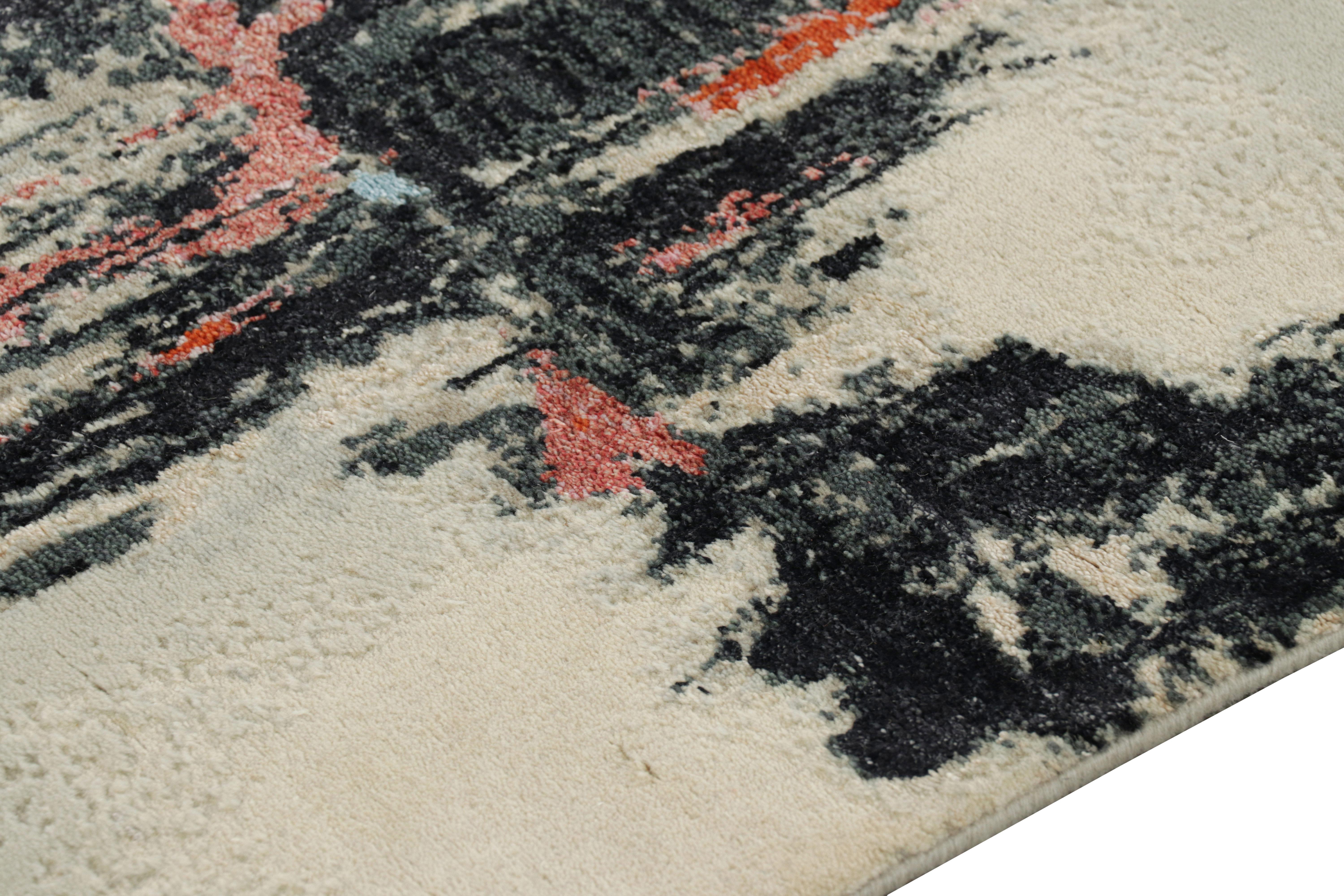 Abstrakter Läufer von Rug & Kilim in Weiß mit schwarzem und rotem geometrischem Muster im Zustand „Neu“ im Angebot in Long Island City, NY