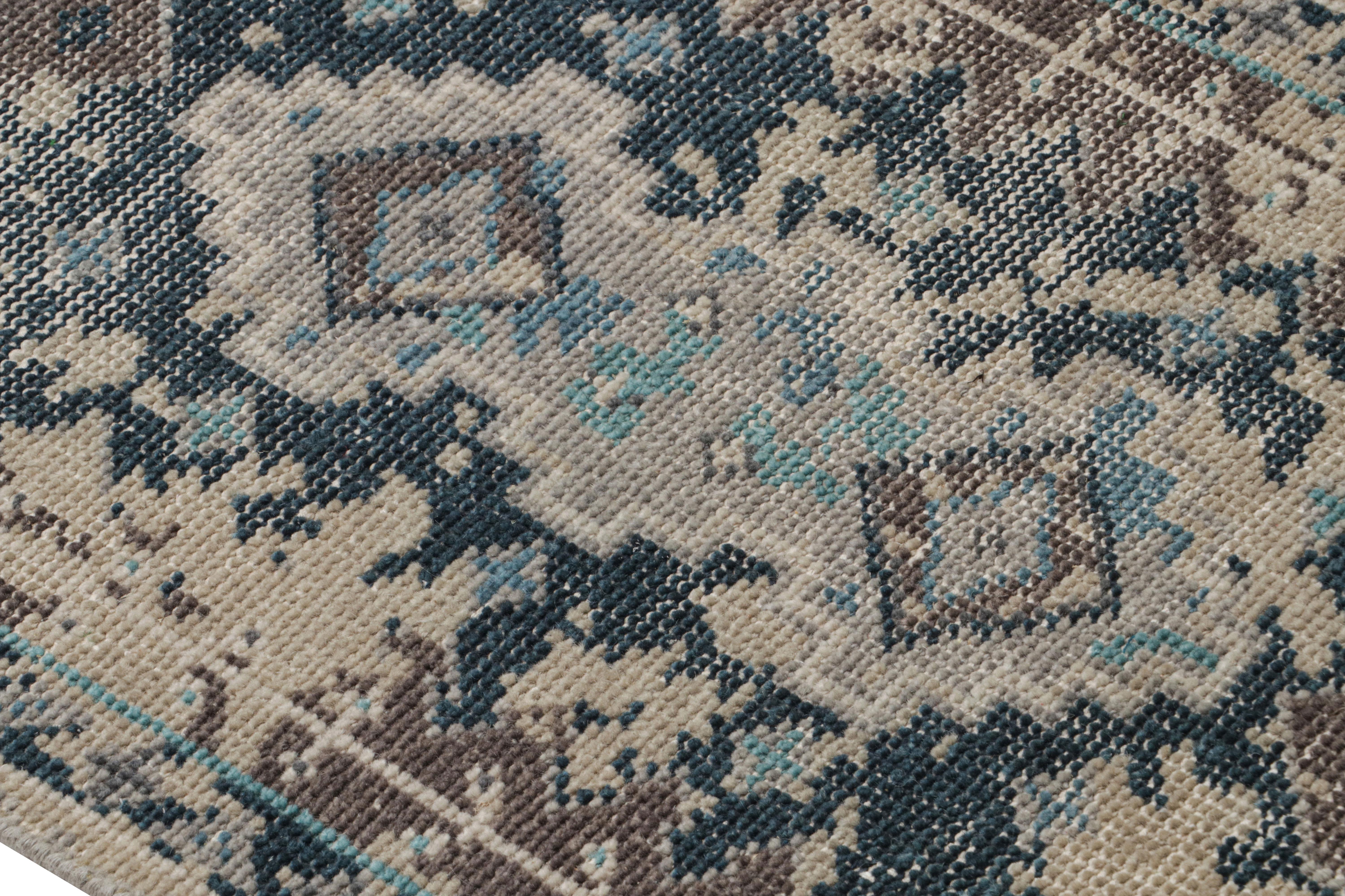 Rug & Kilim - Tappeto astratto con motivi blu e marrone In condizioni Nuovo in vendita a Long Island City, NY