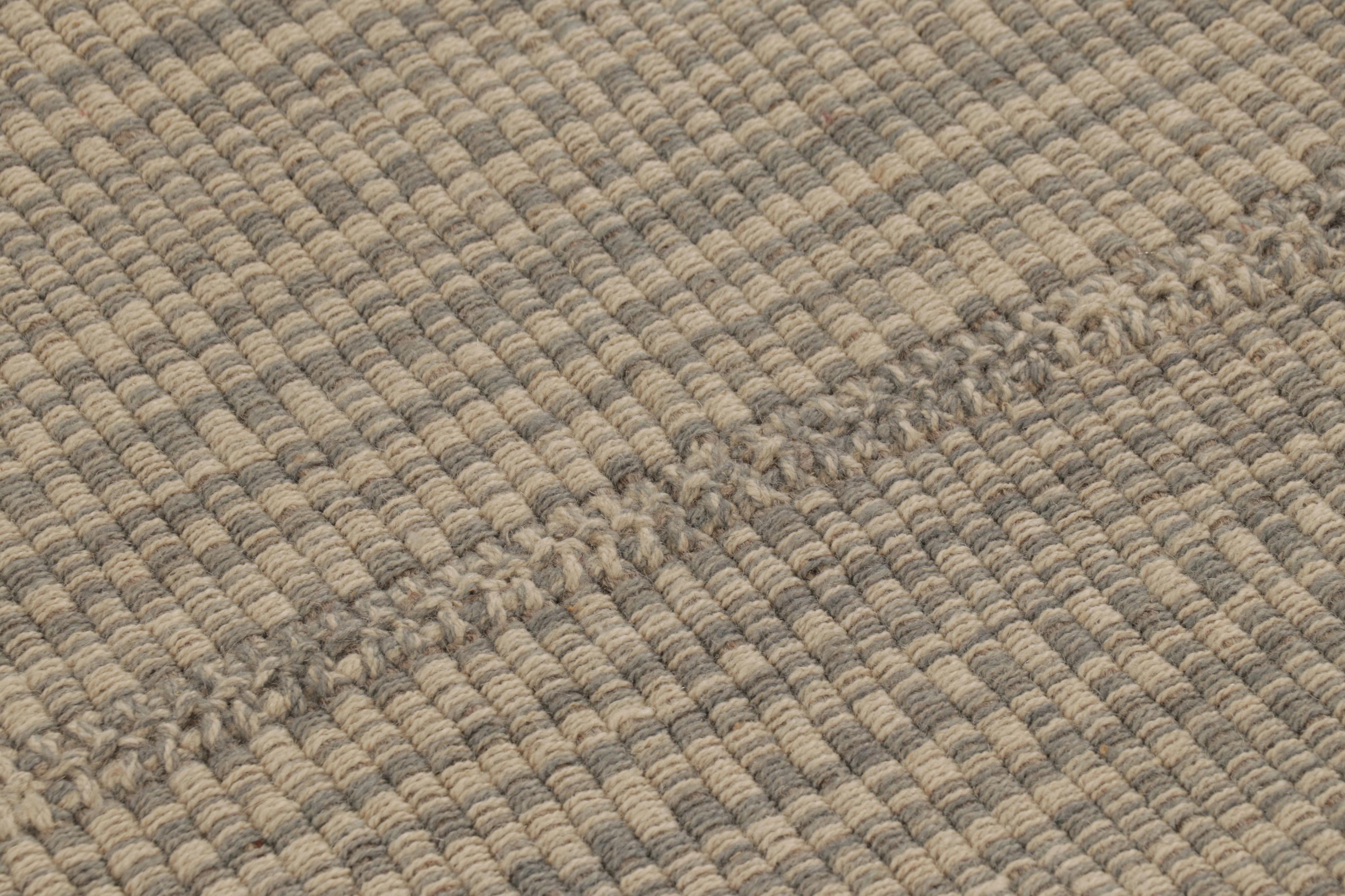 Rug & Kilim's Akzent-Kilim, Beige und Graue Struktur-Streifen (Afghanisch) im Angebot