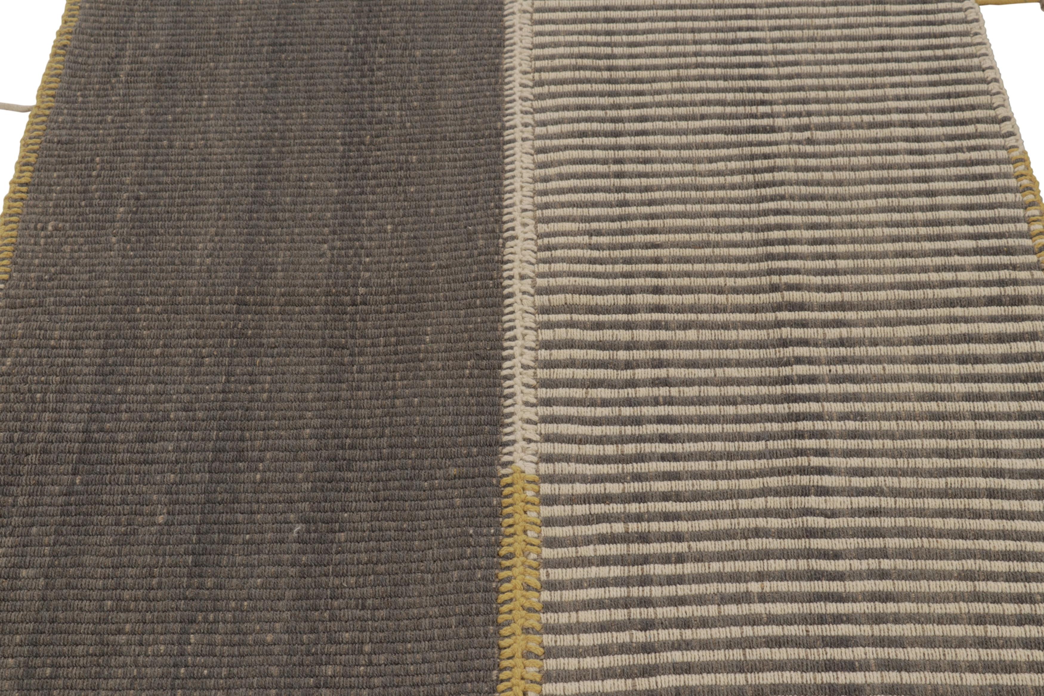 Moderne Rug & Kilim's Accent Kilim, Beige-Gray Textural Stripes with Yellow Accents (en anglais) en vente