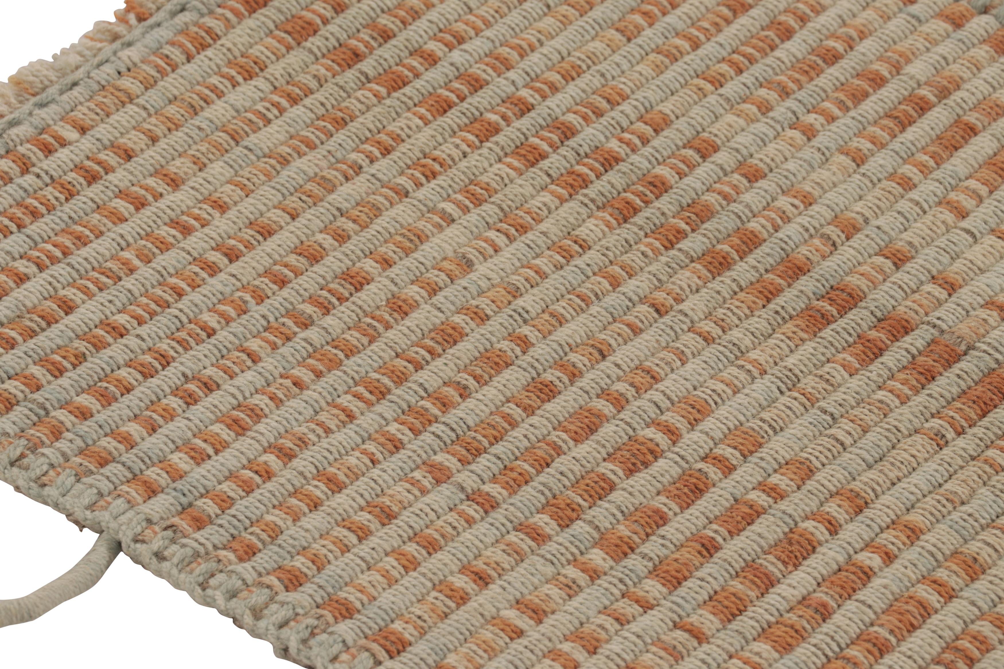  Tessuto a mano in lana, questo Kilim contemporaneo 3x5 fa parte di una nuova ed entusiasmante collezione di Rug & Kilim a tessitura piatta e personalizzabile. 

Sul design:
