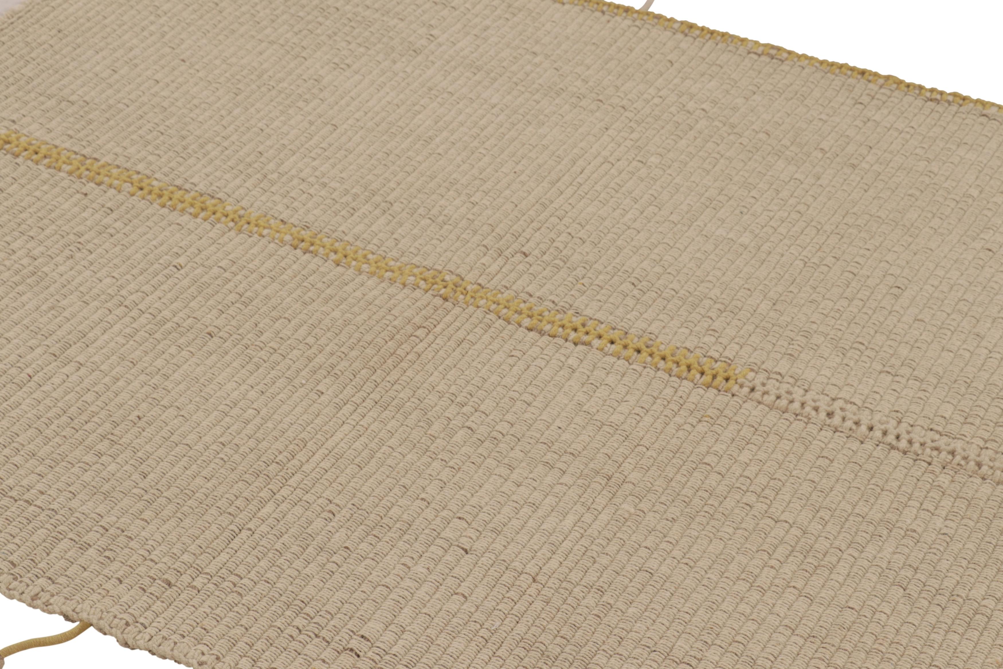 Lana Rug & Kilim, Kilim d'accento, strisce testuali beige con accenti gialli in vendita